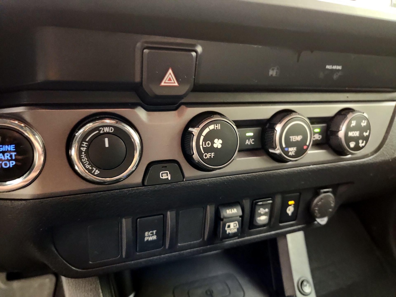 2019 Toyota Tacoma TRD Sport - Photo 18