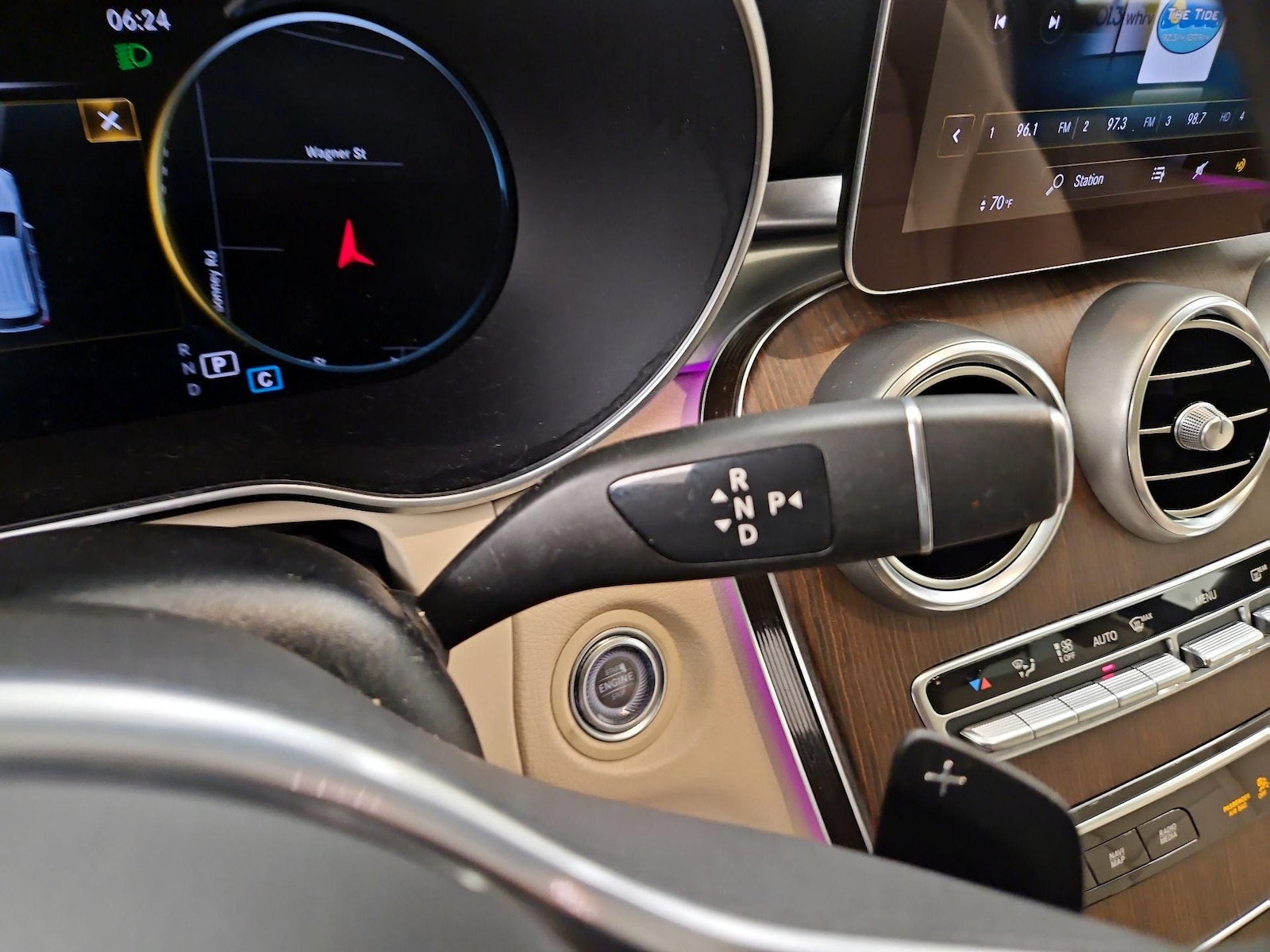 2021 Mercedes-Benz GLC GLC300 - Photo 19