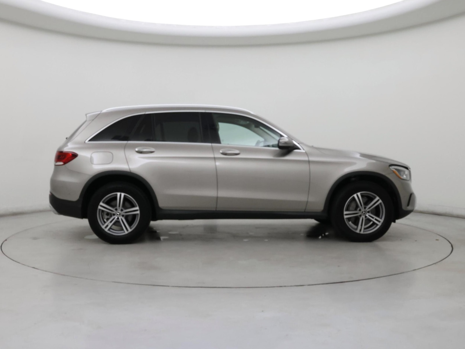 2021 Mercedes-Benz GLC GLC300 - Photo 8
