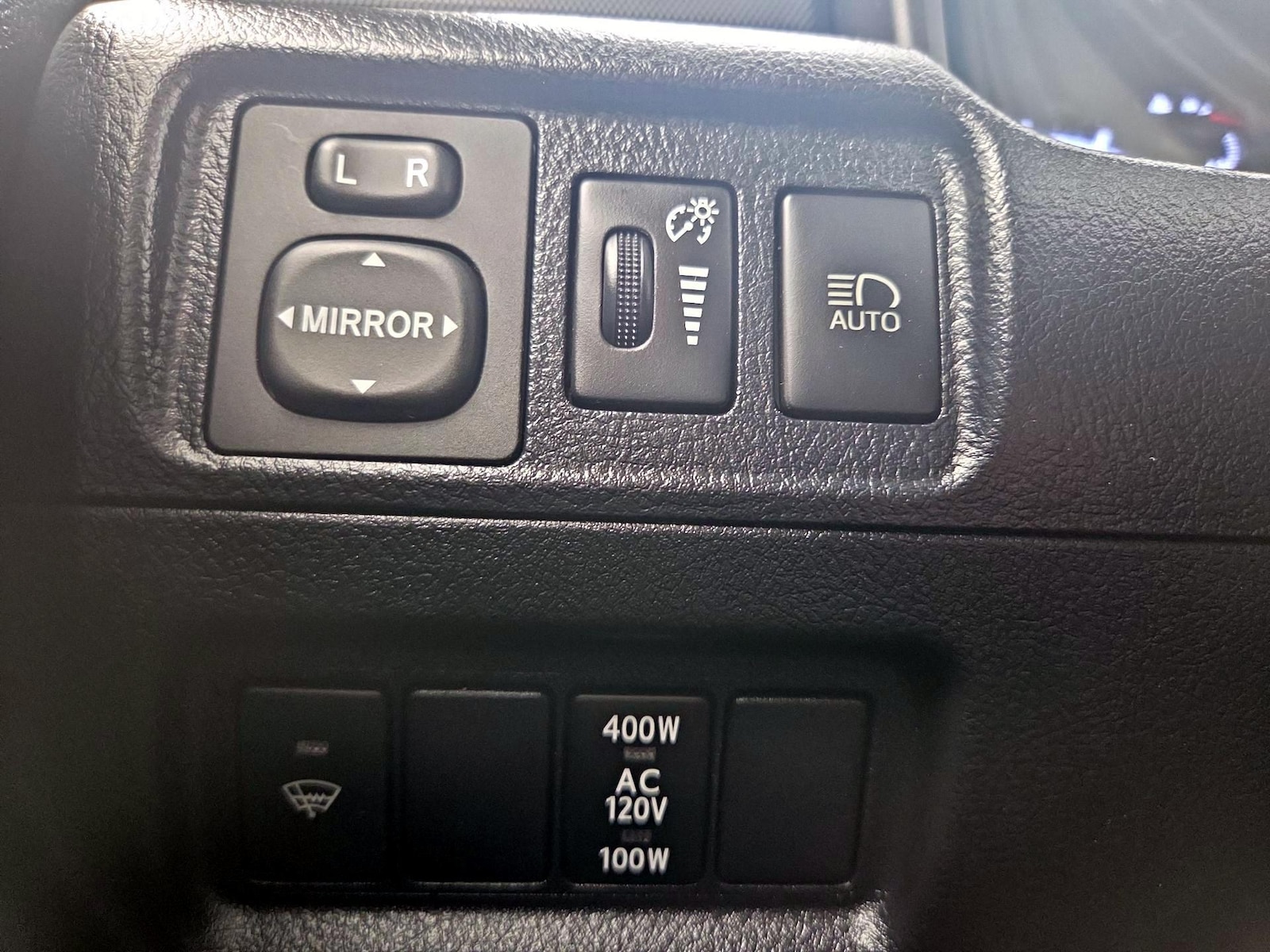 2020 Toyota 4Runner SR5 Premium - Photo 14