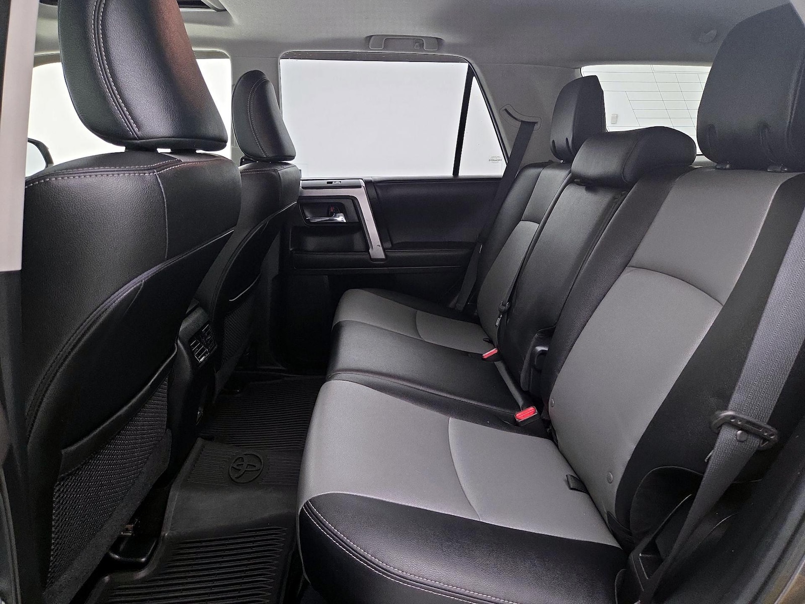 2020 Toyota 4Runner SR5 Premium - Photo 22