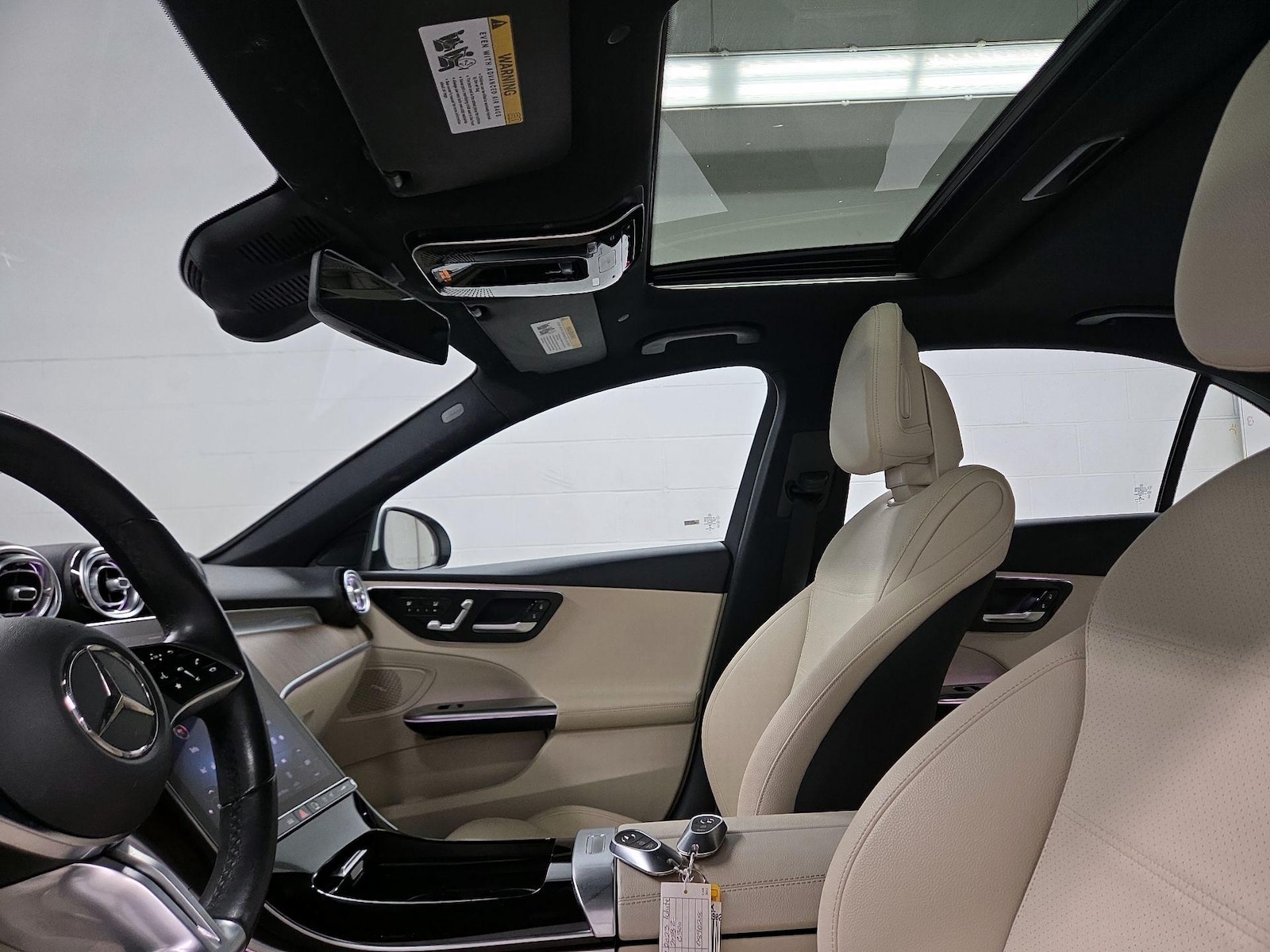 Sunroof(s) & Overhead Airbags