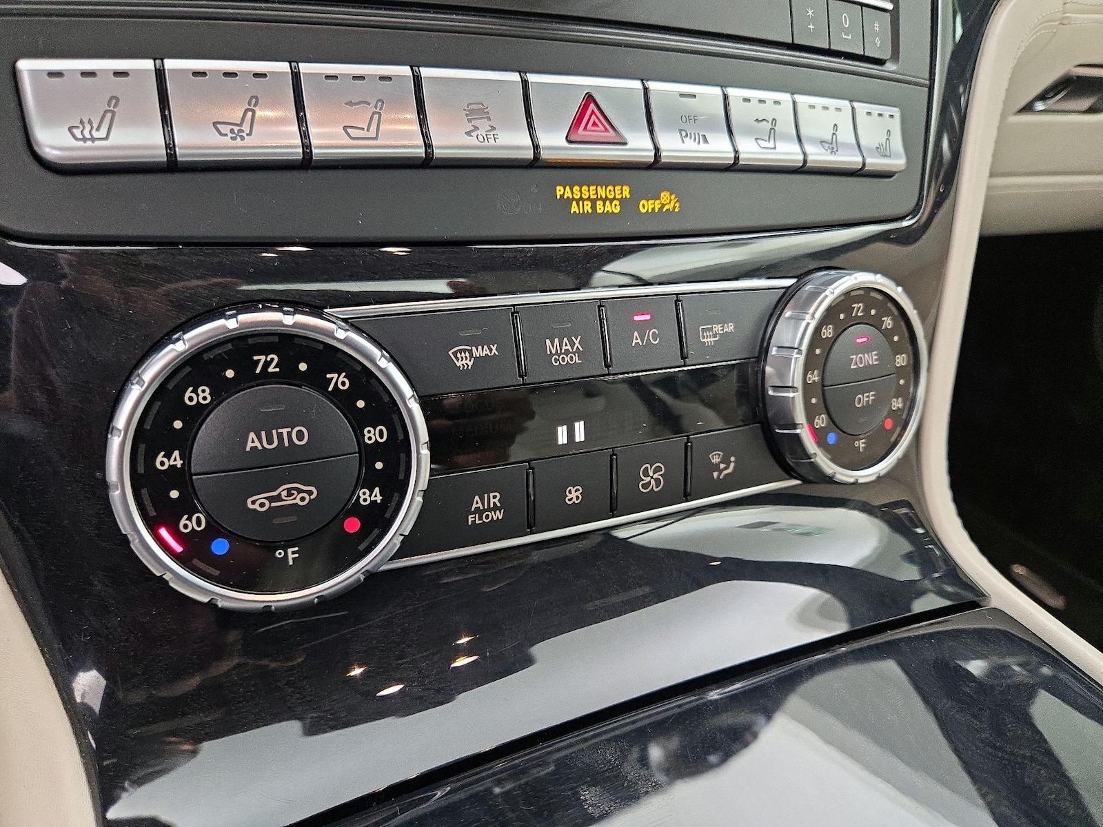 2019 Mercedes-Benz SL Roadster SL550 - Photo 18