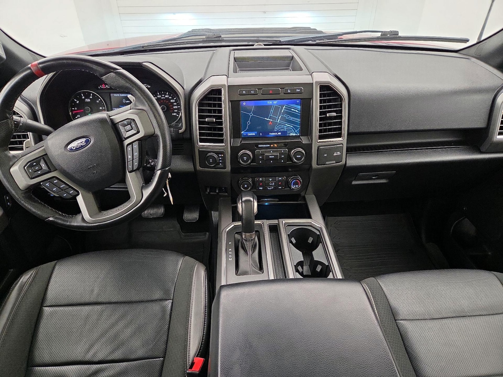 Apple CarPlay® & Android Auto™
