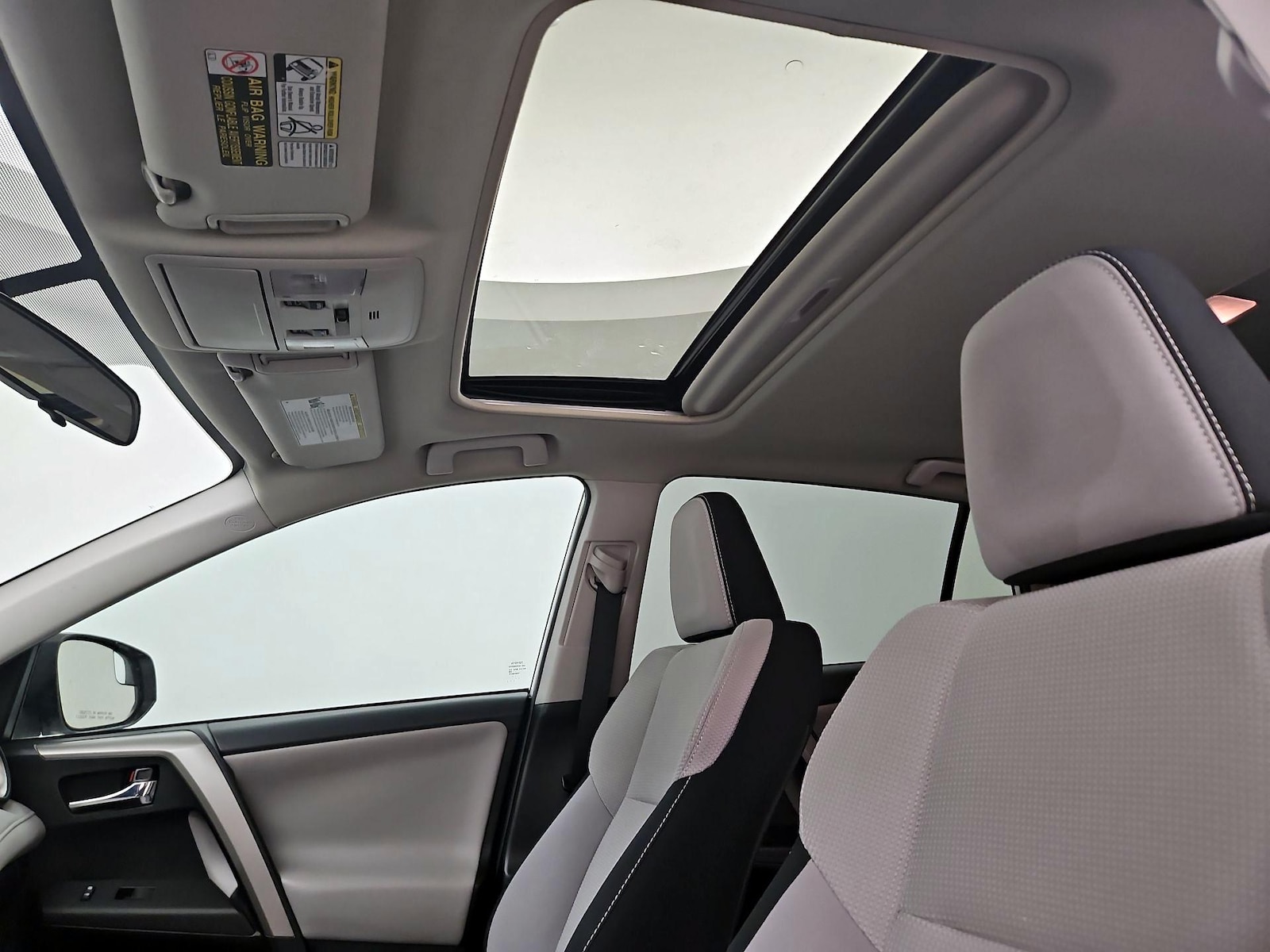 Sunroof(s) & Overhead Airbags