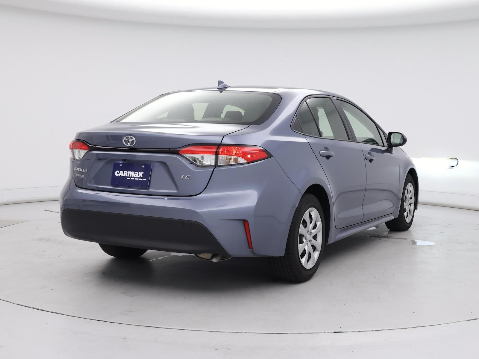2026 Toyota Corolla LE - Photo 9