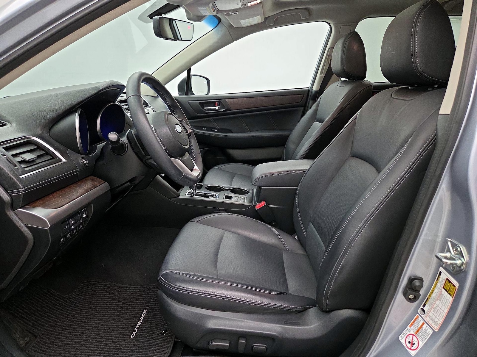2018 Subaru Outback Limited - Photo 12