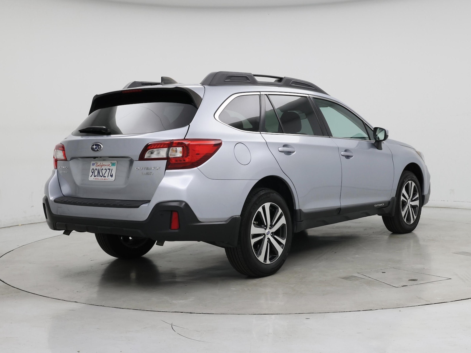 2018 Subaru Outback Limited - Photo 9