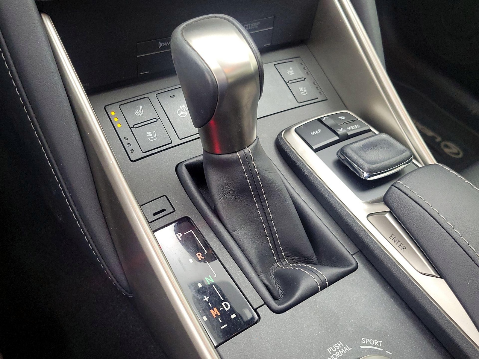 2019 Lexus IS 300 - Photo 19