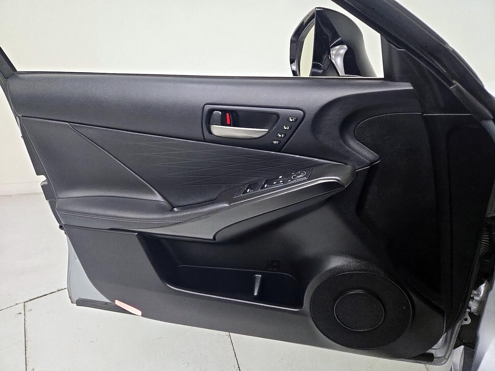 2023 Lexus IS 350 F SPORT - Photo 13
