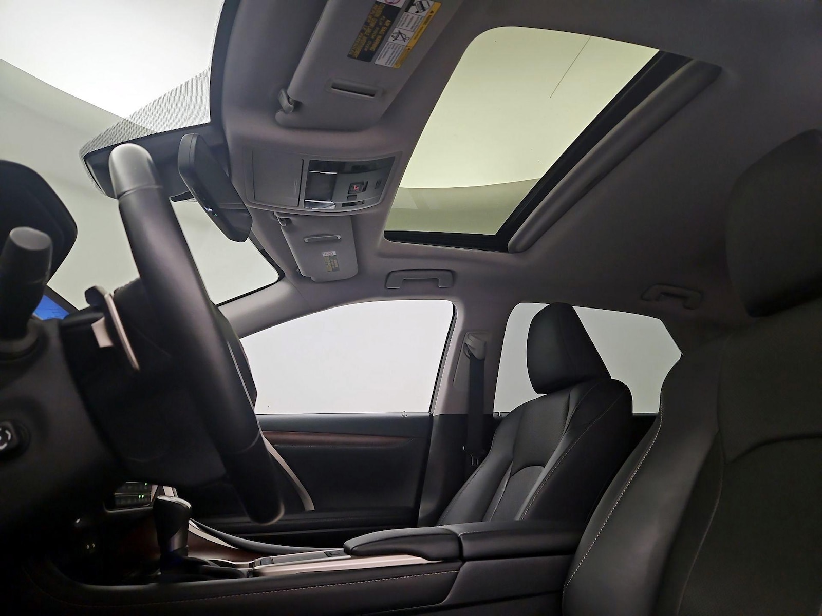 Sunroof(s) & Overhead Airbags
