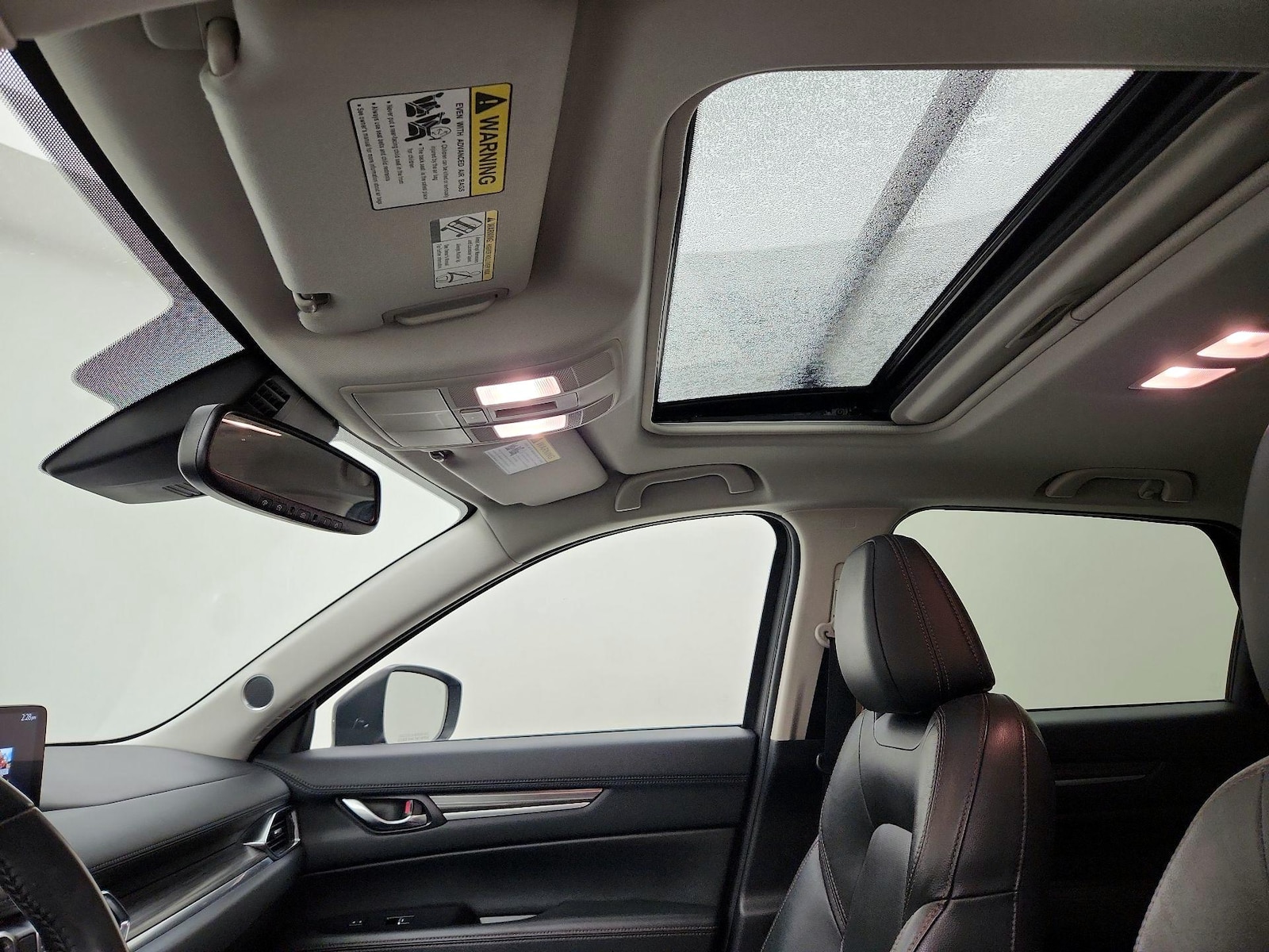 Sunroof(s) & Overhead Airbags