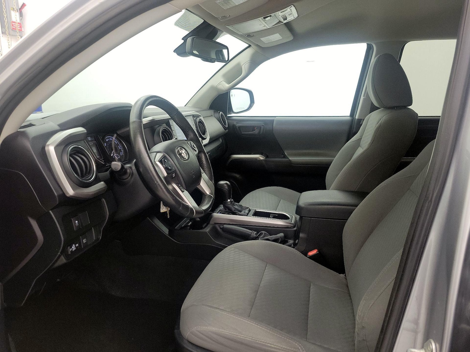 Power Seat(s) & Side Airbags