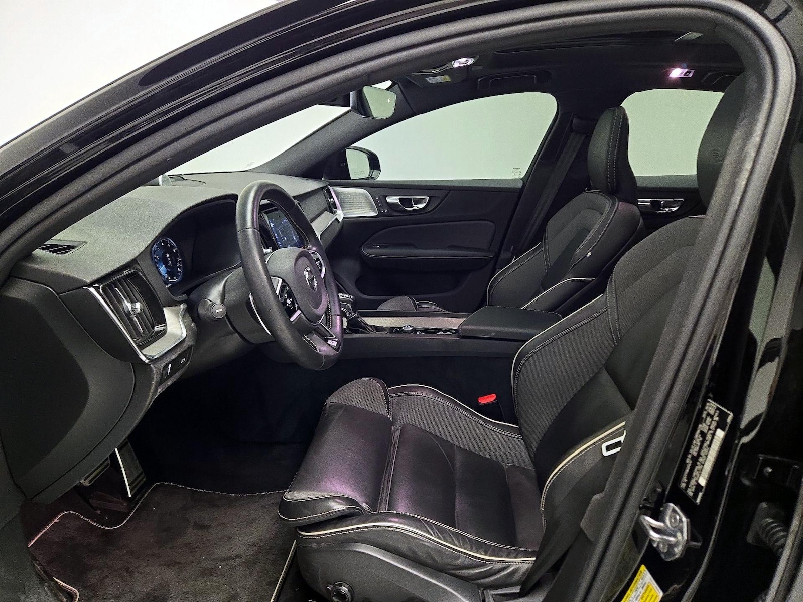 2019 Volvo S60 R-Design - Photo 12