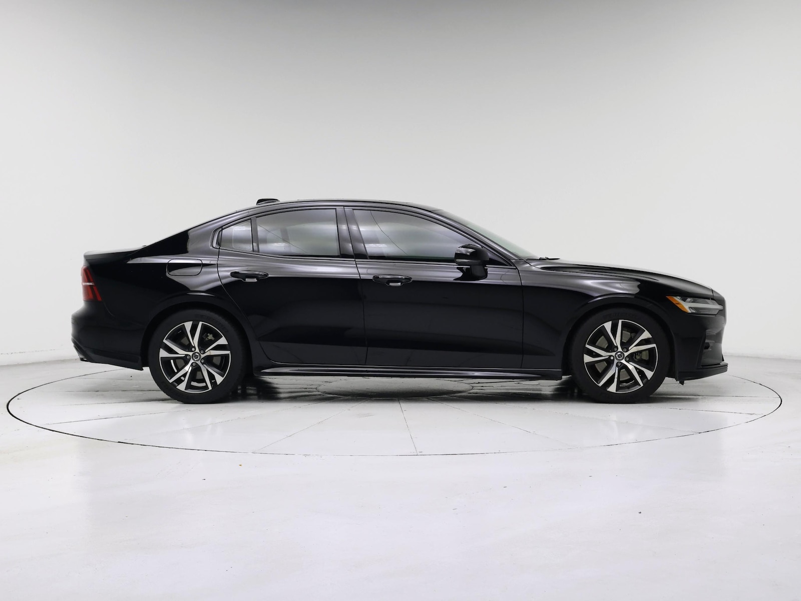 2019 Volvo S60 R-Design - Photo 8