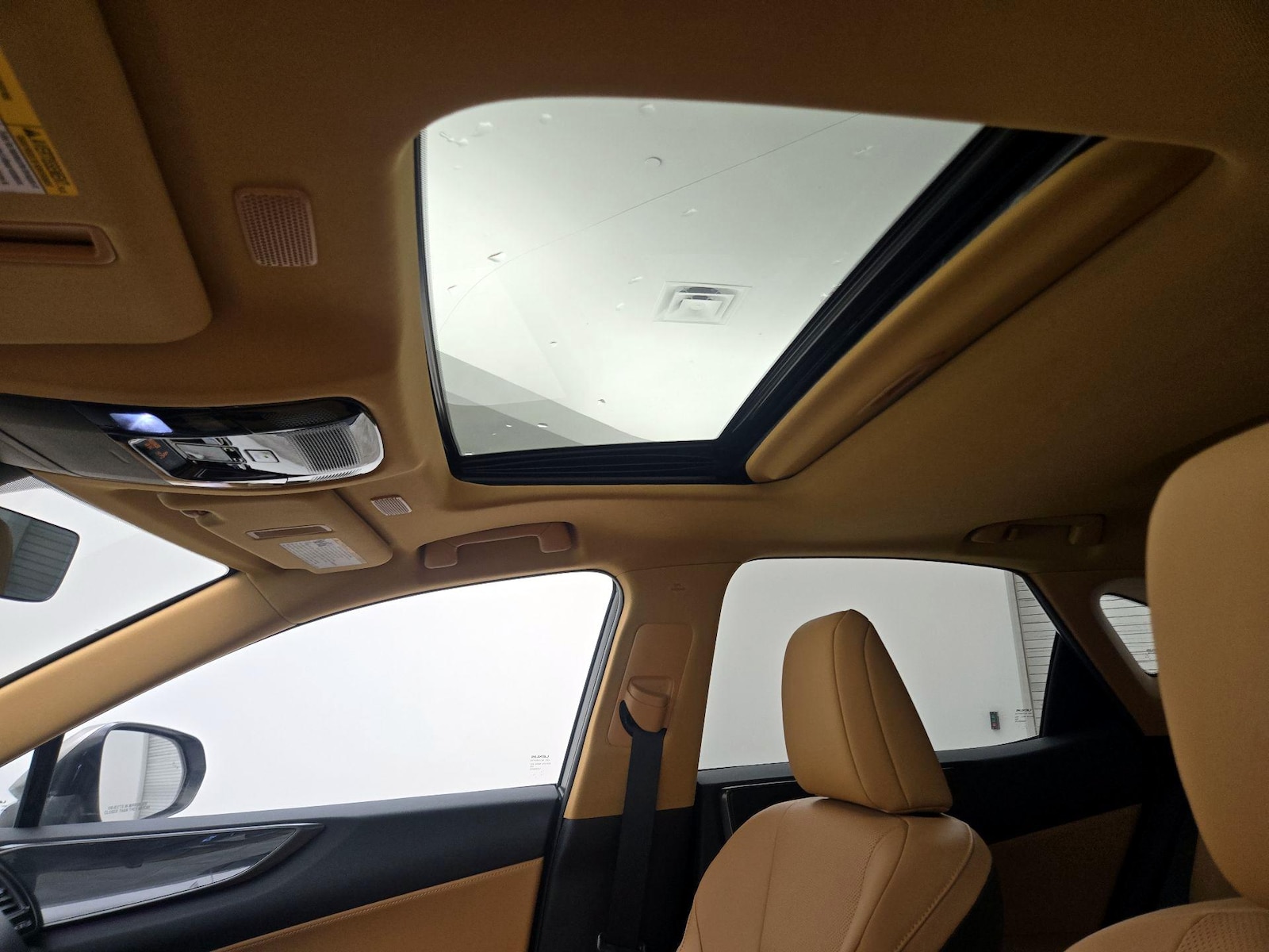 Sunroof(s) & Overhead Airbags