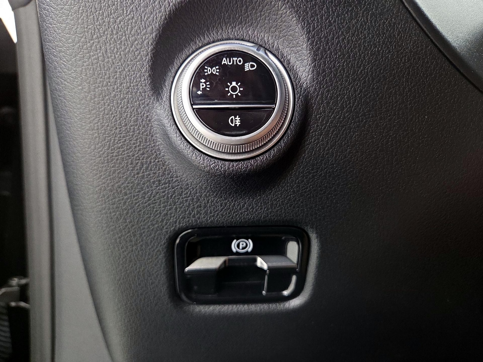 2025 Mercedes-Benz CLE CLE 300 - Photo 14