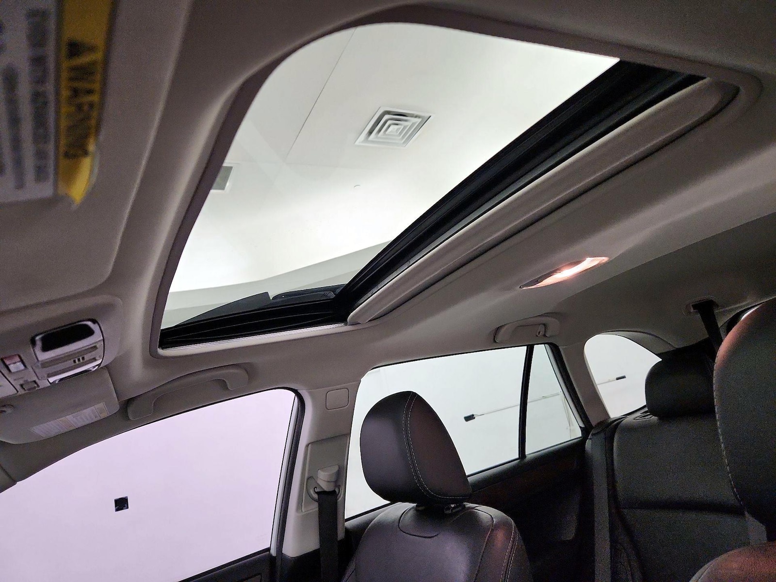 Sunroof(s) & Overhead Airbags