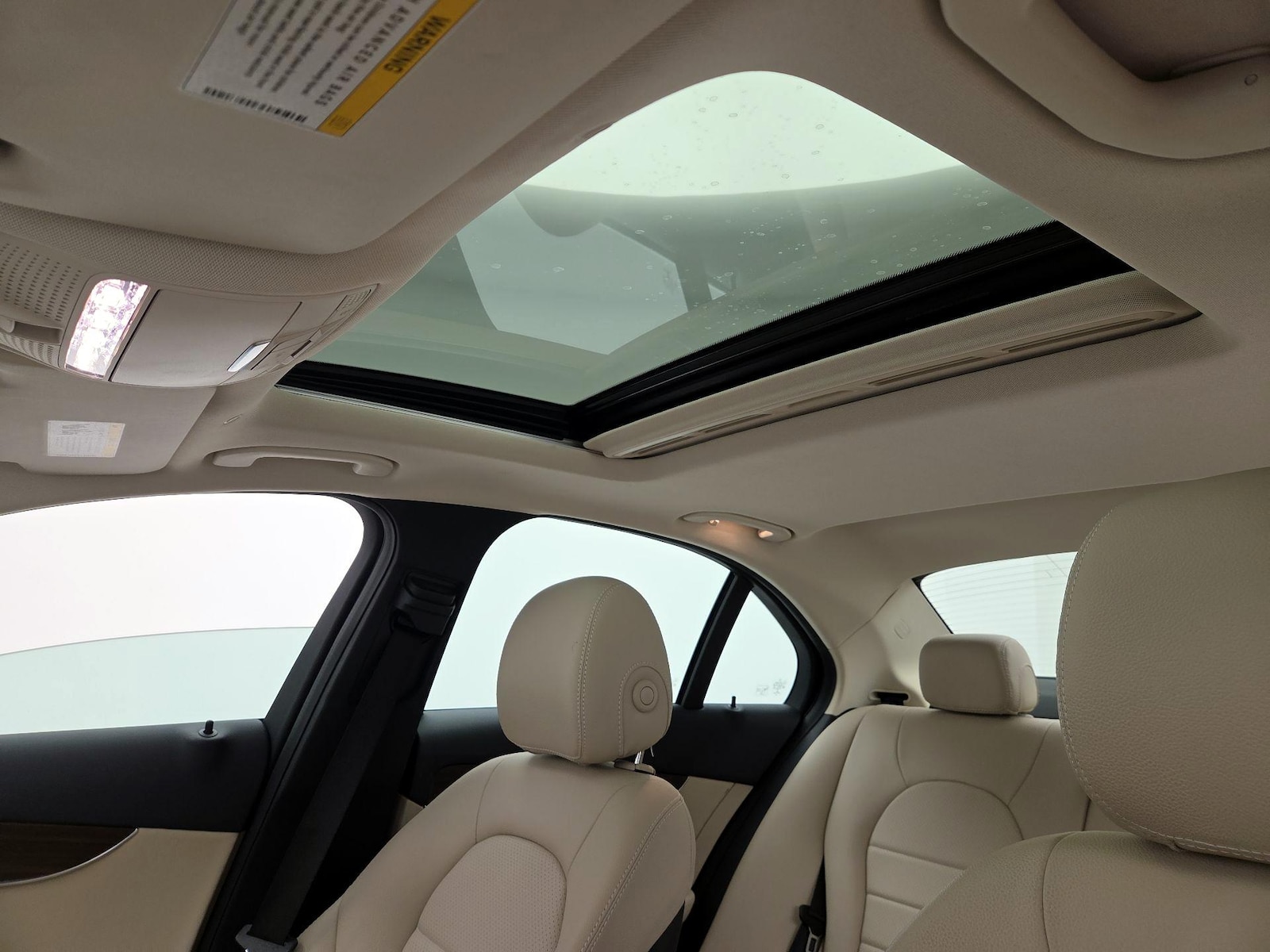 Sunroof(s) & Overhead Airbags