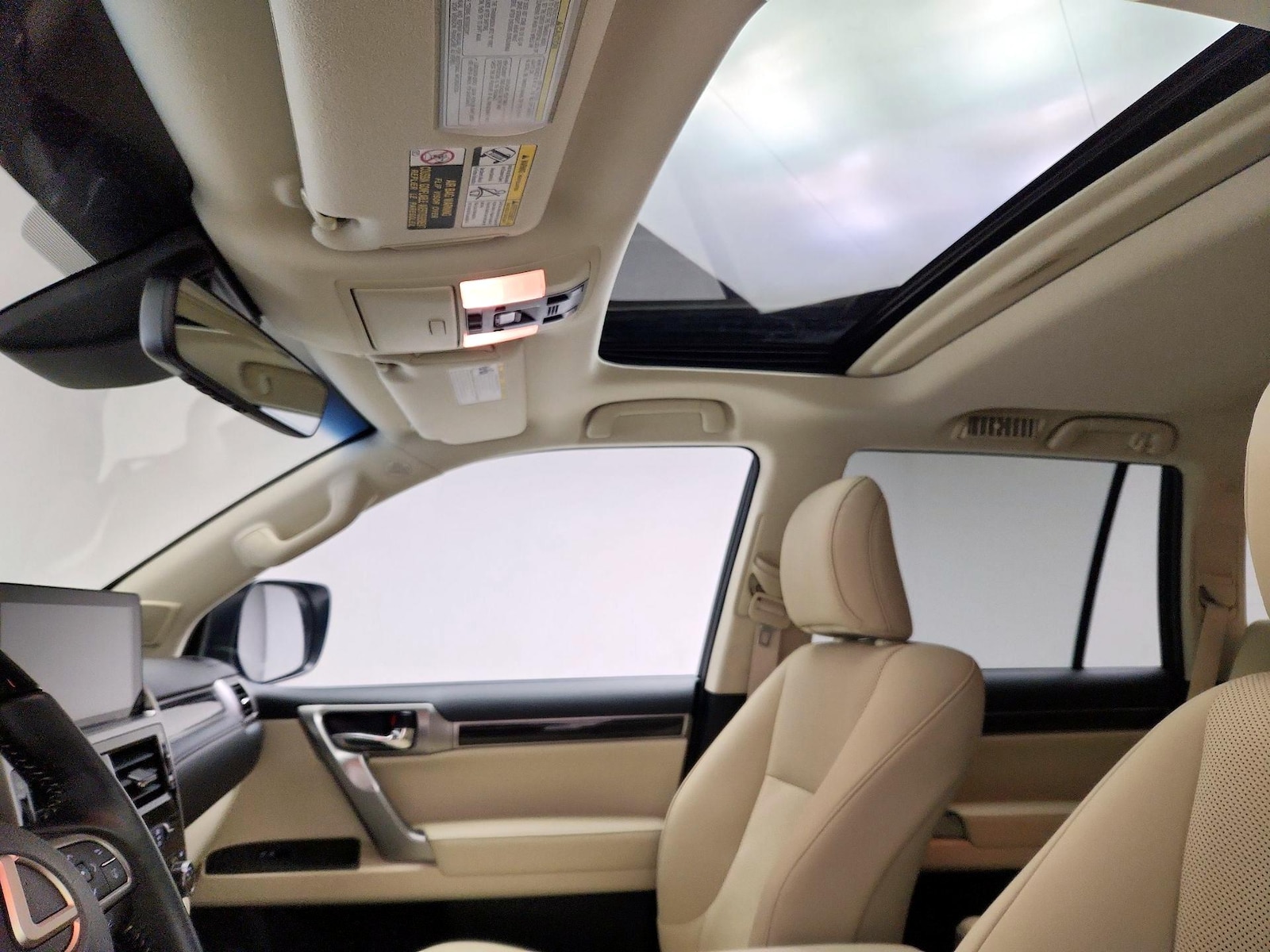 Sunroof(s) & Overhead Airbags
