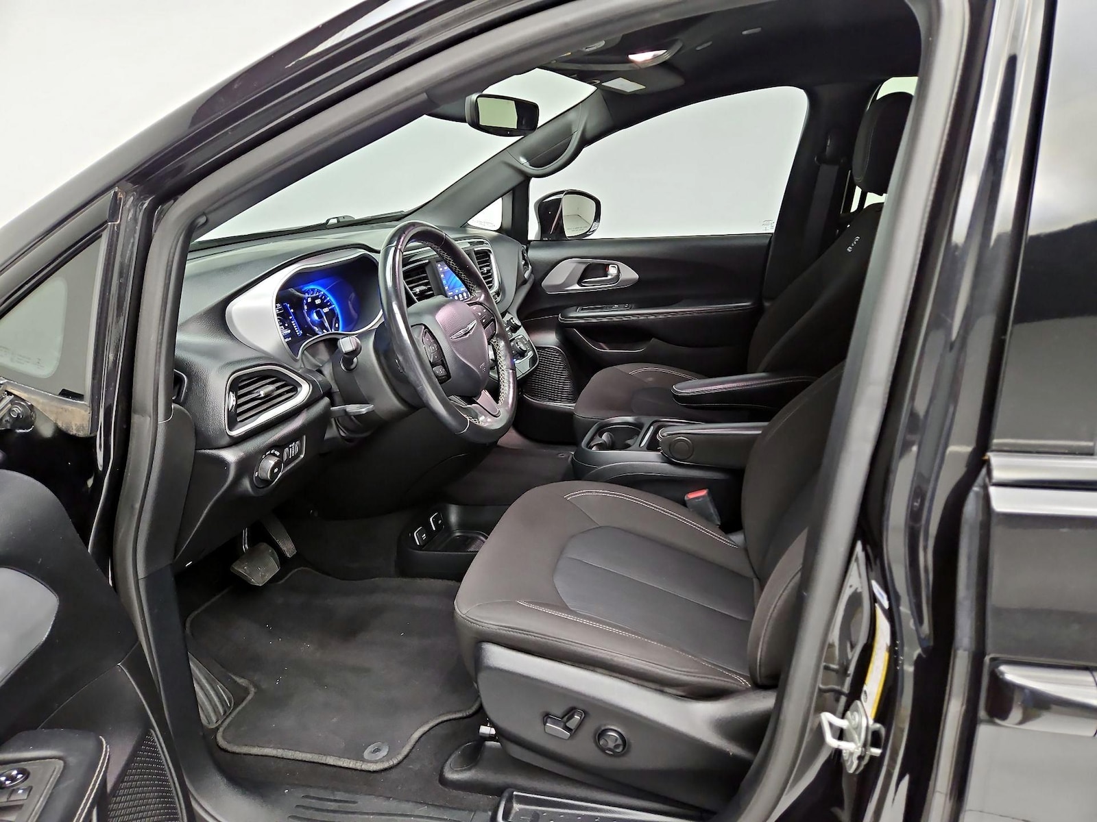 Power Seat(s) & Side Airbags