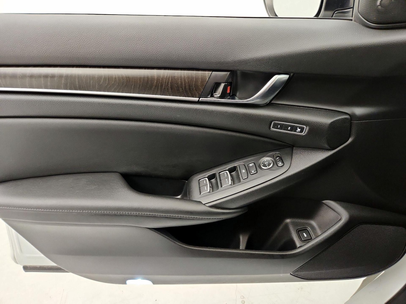 2022 Honda Accord EX-L - Photo 13