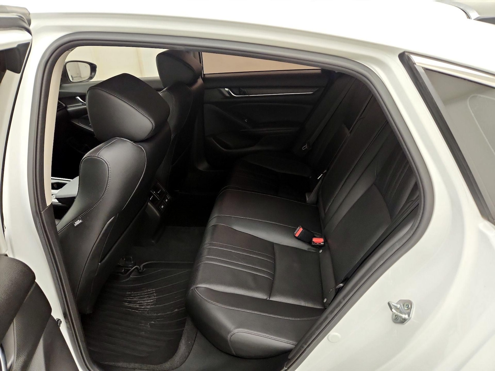2022 Honda Accord EX-L - Photo 21
