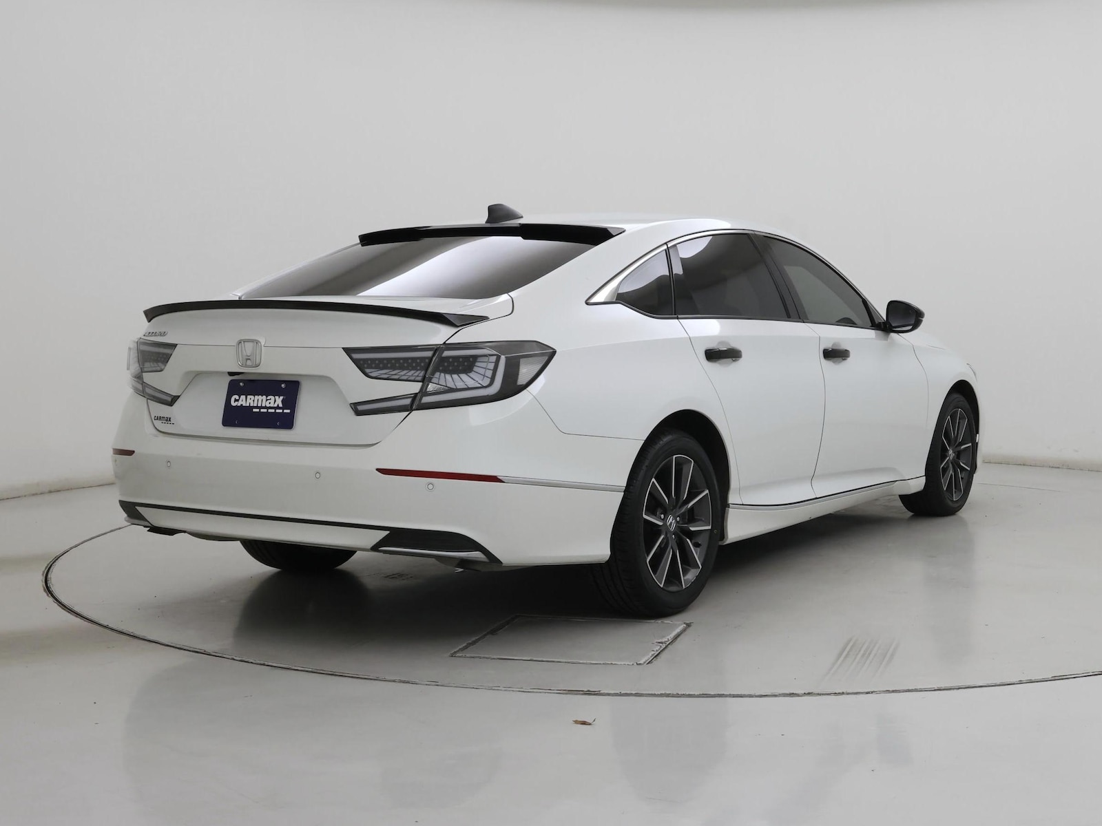 2022 Honda Accord EX-L - Photo 9