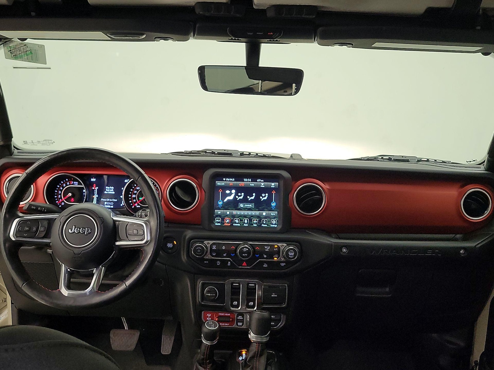 Apple CarPlay® & Android Auto™