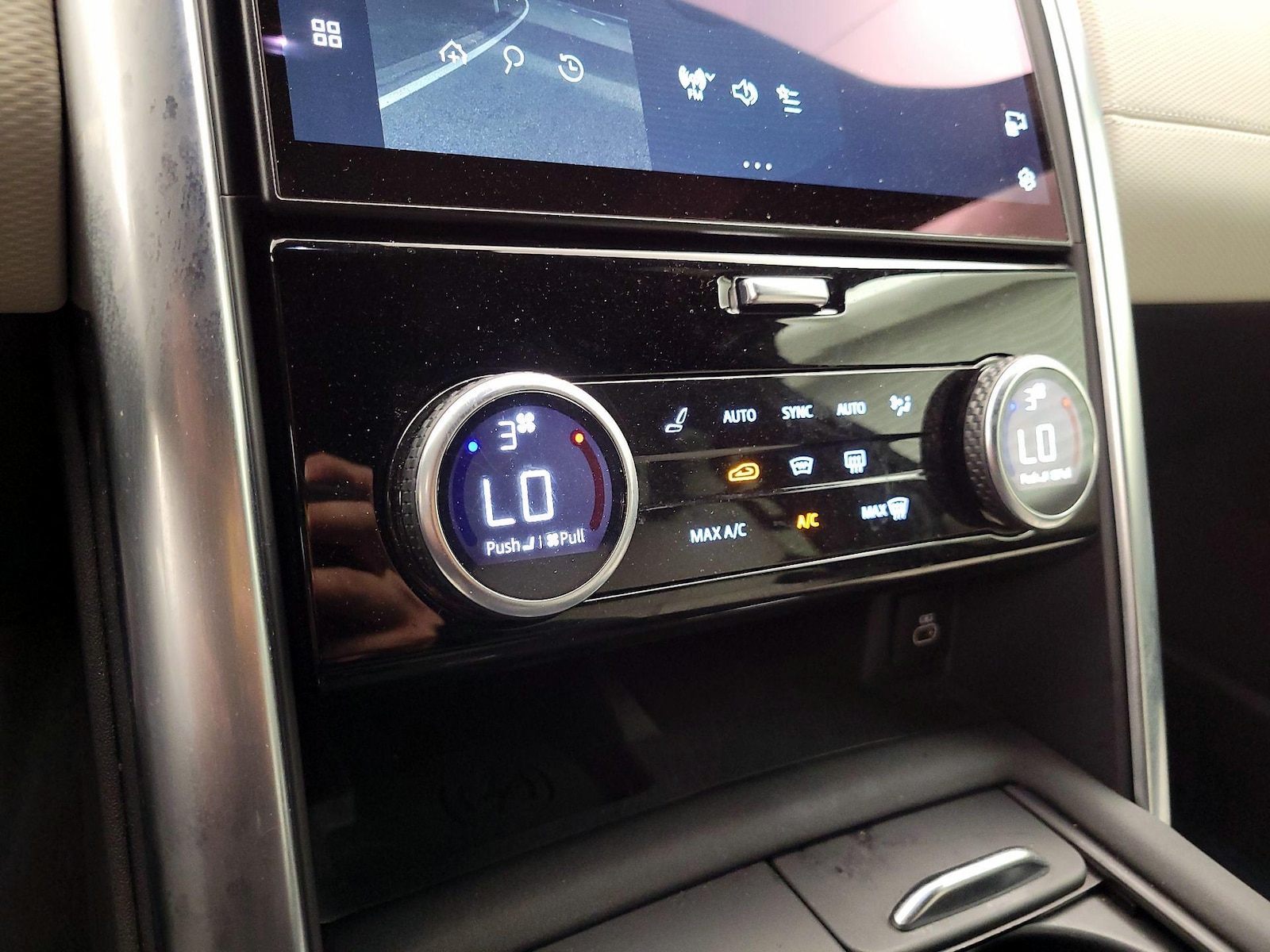 2022 Land Rover Discovery S R Dynamic - Photo 17