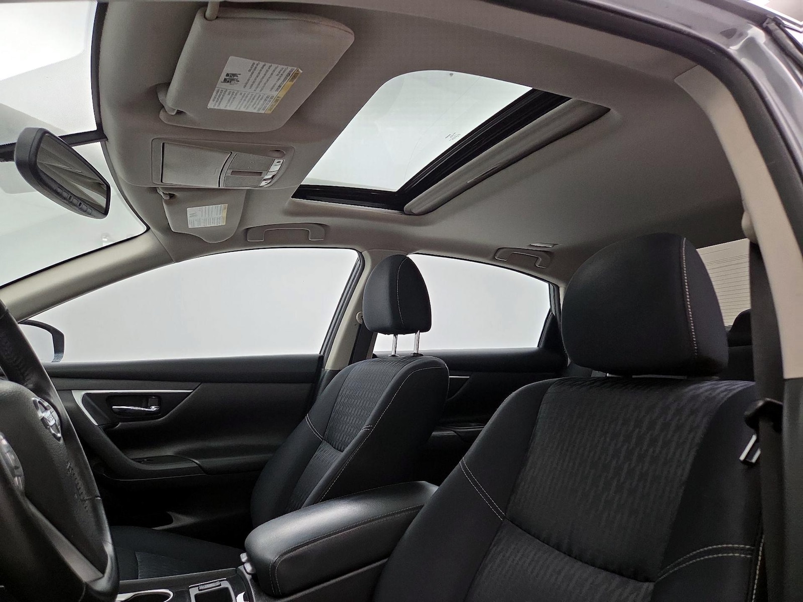 Sunroof(s) & Overhead Airbags