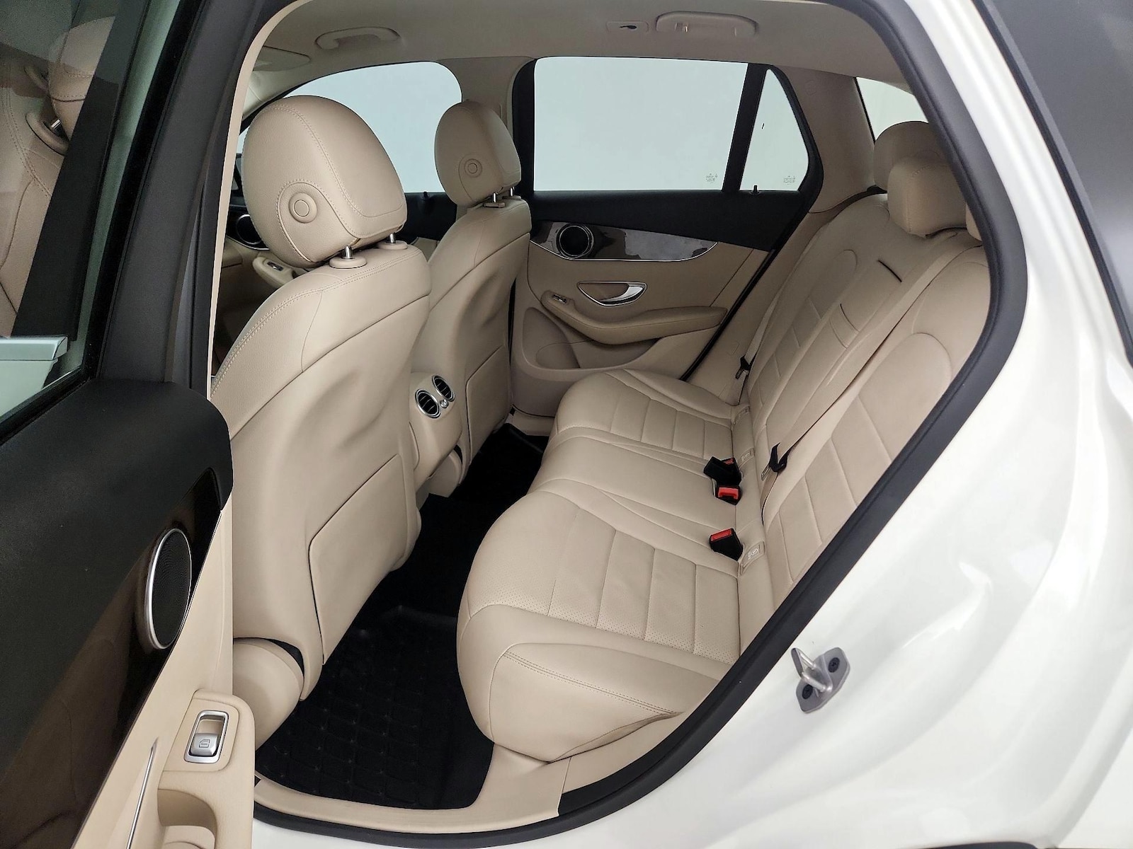 2022 Mercedes-Benz GLC GLC300 - Photo 20