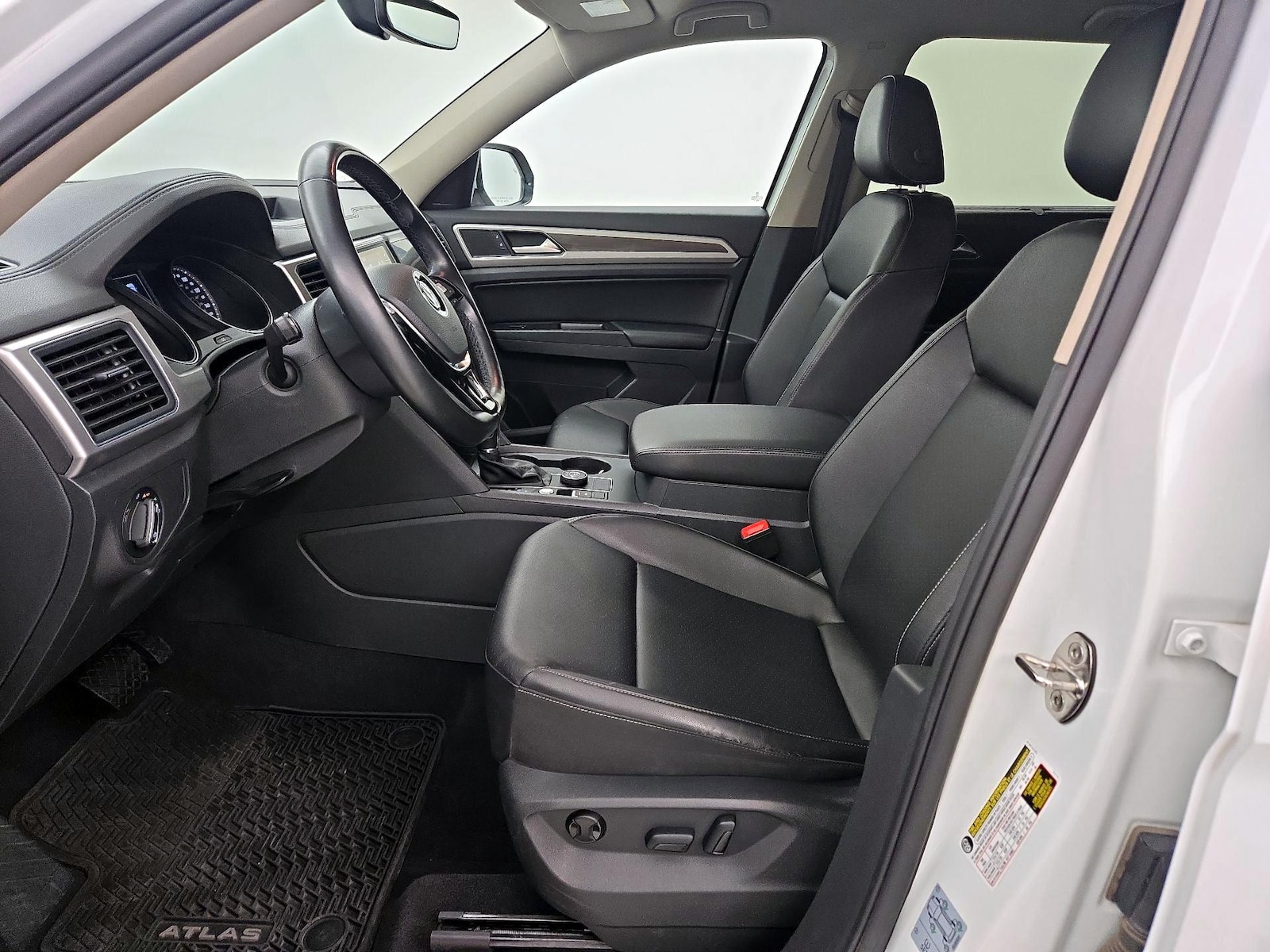 2019 Volkswagen Atlas SE w/Tech - Photo 12