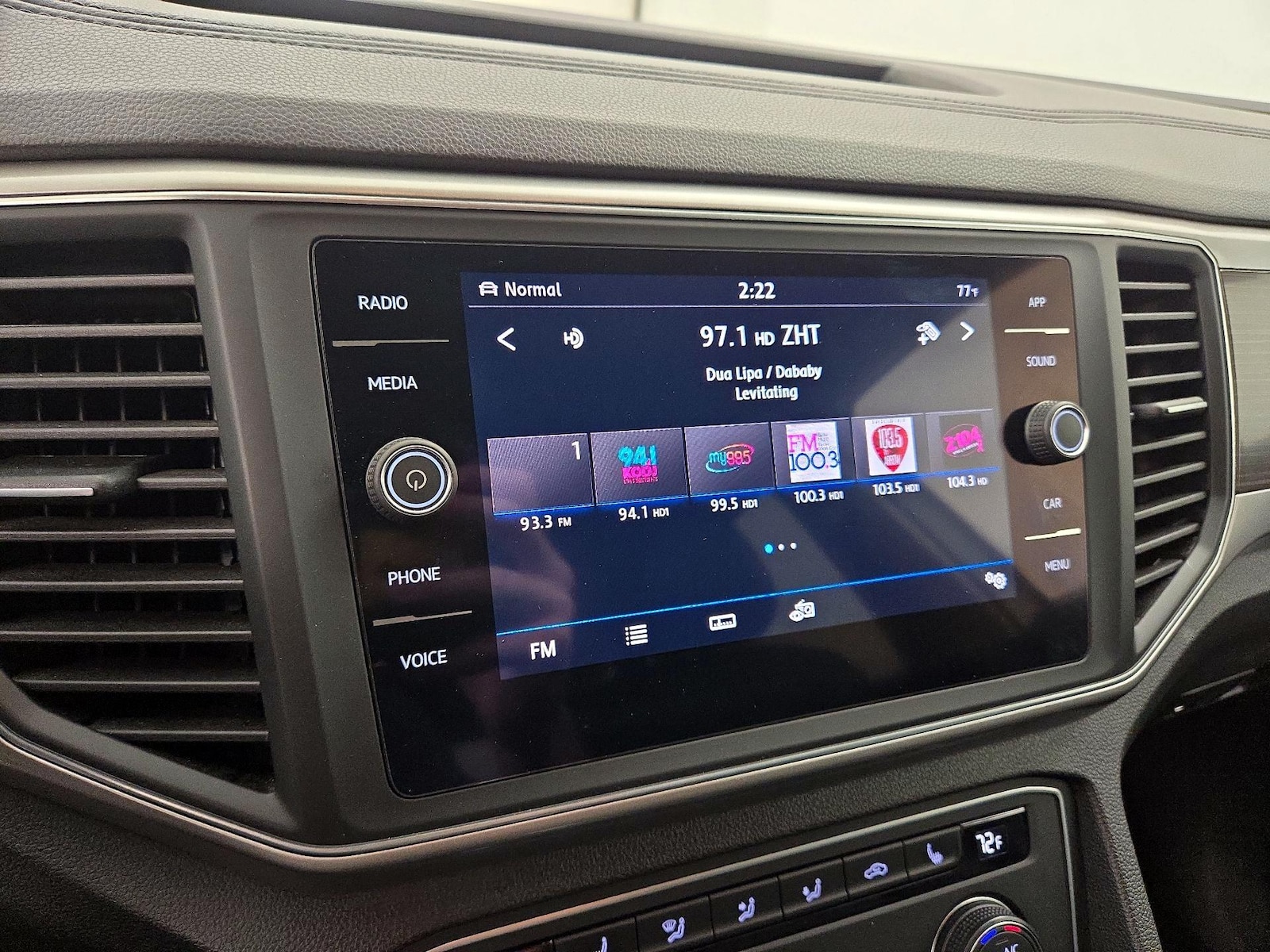 2019 Volkswagen Atlas SE w/Tech - Photo 16
