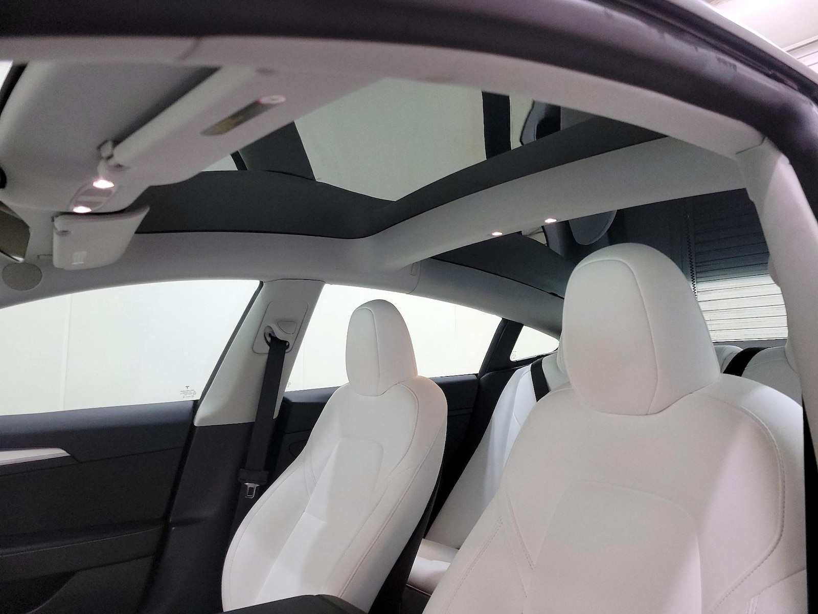 Skylight(s) & Overhead Airbags