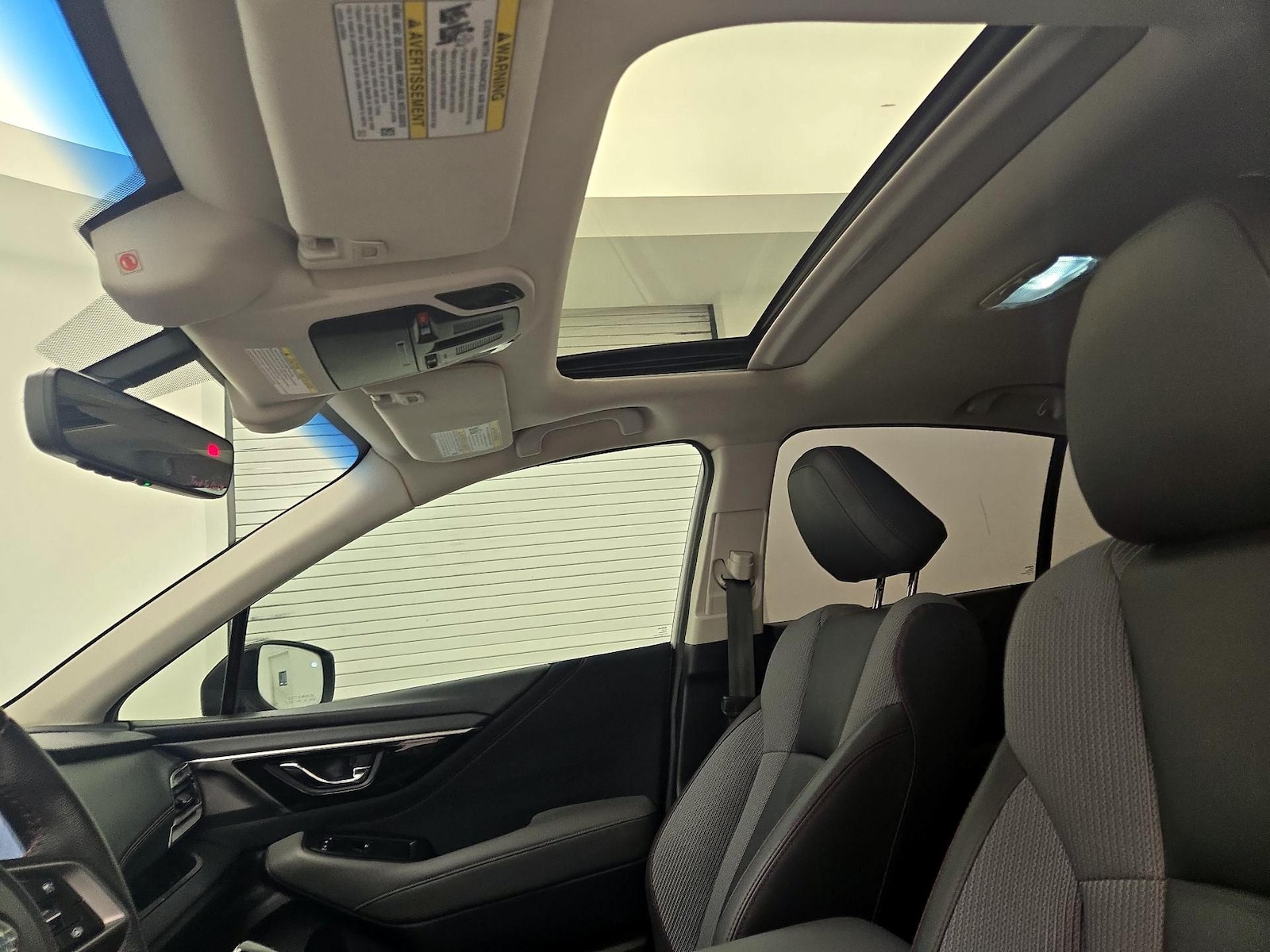 Sunroof(s) & Overhead Airbags
