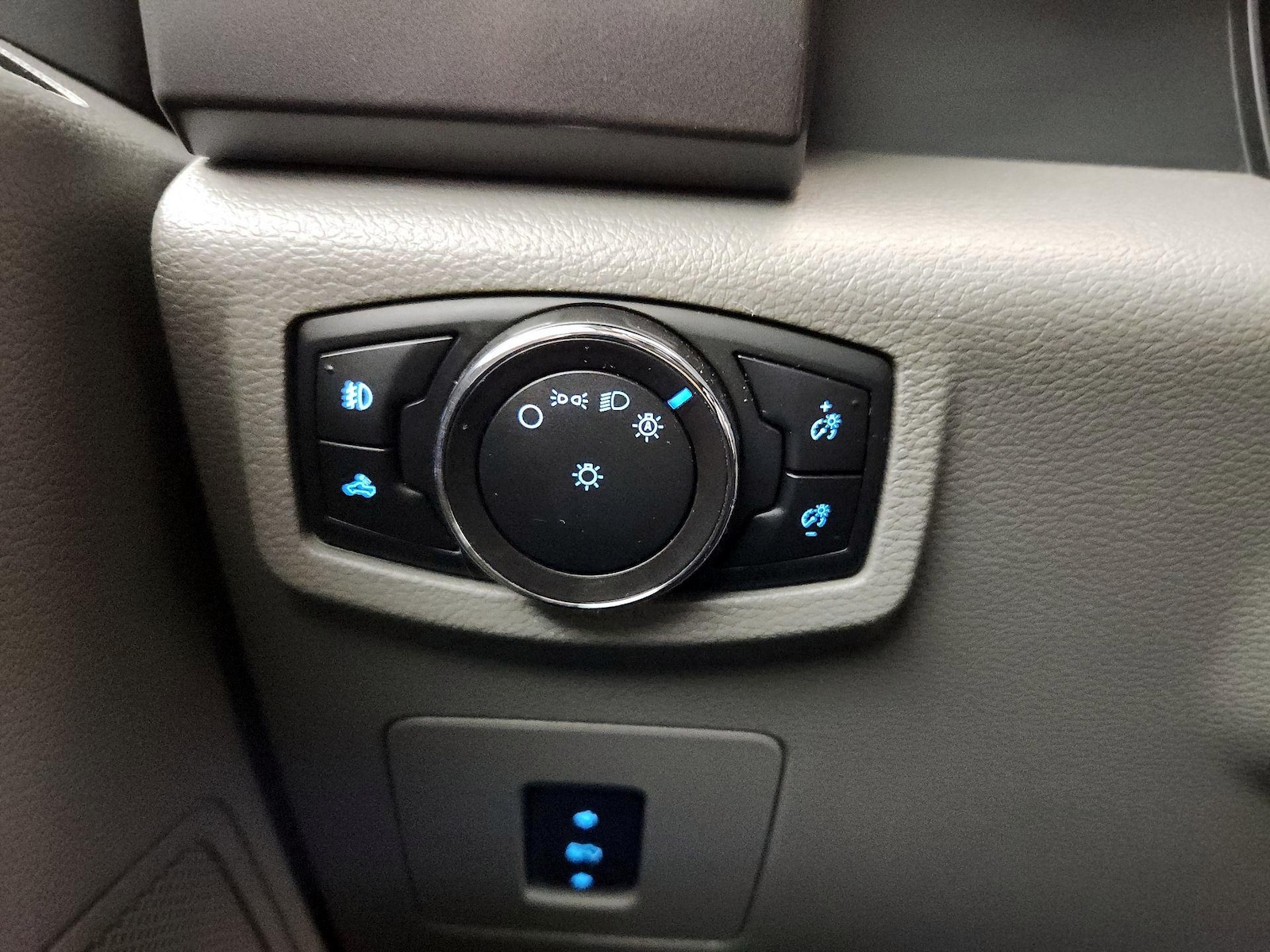 2017 Ford F-150 XLT - Photo 14