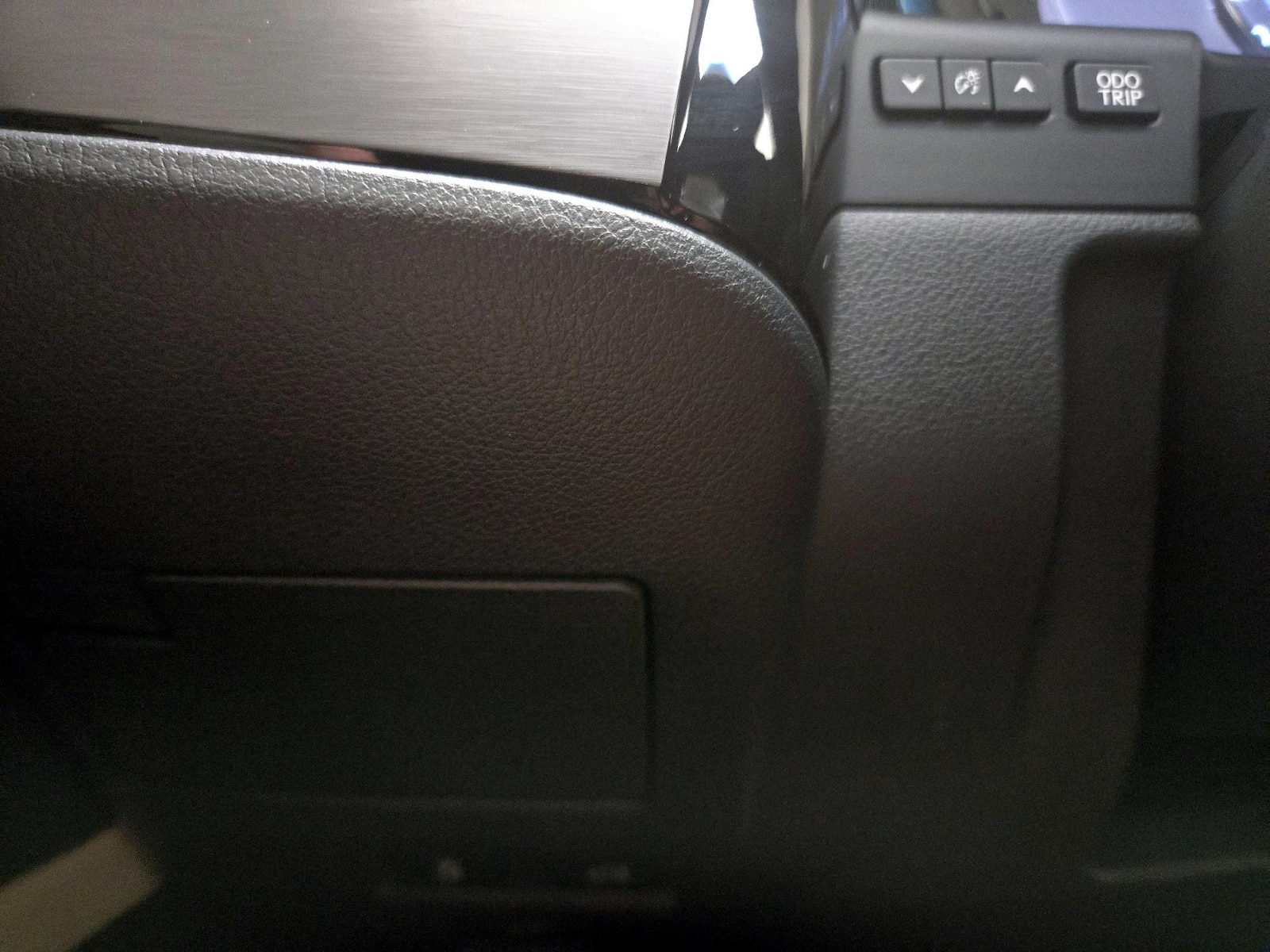 2025 Lexus ES 350 - Photo 14
