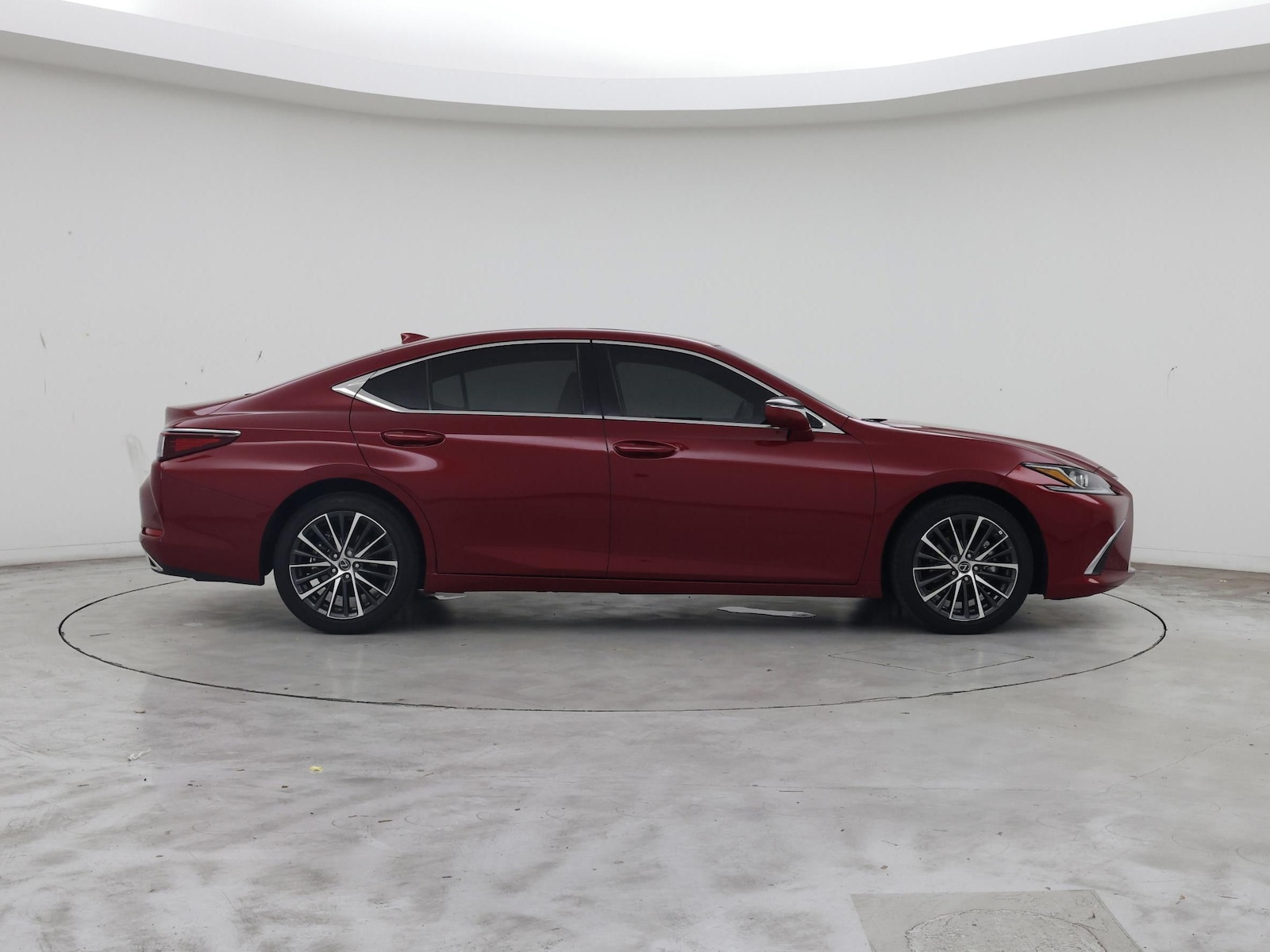 2025 Lexus ES 350 - Photo 8