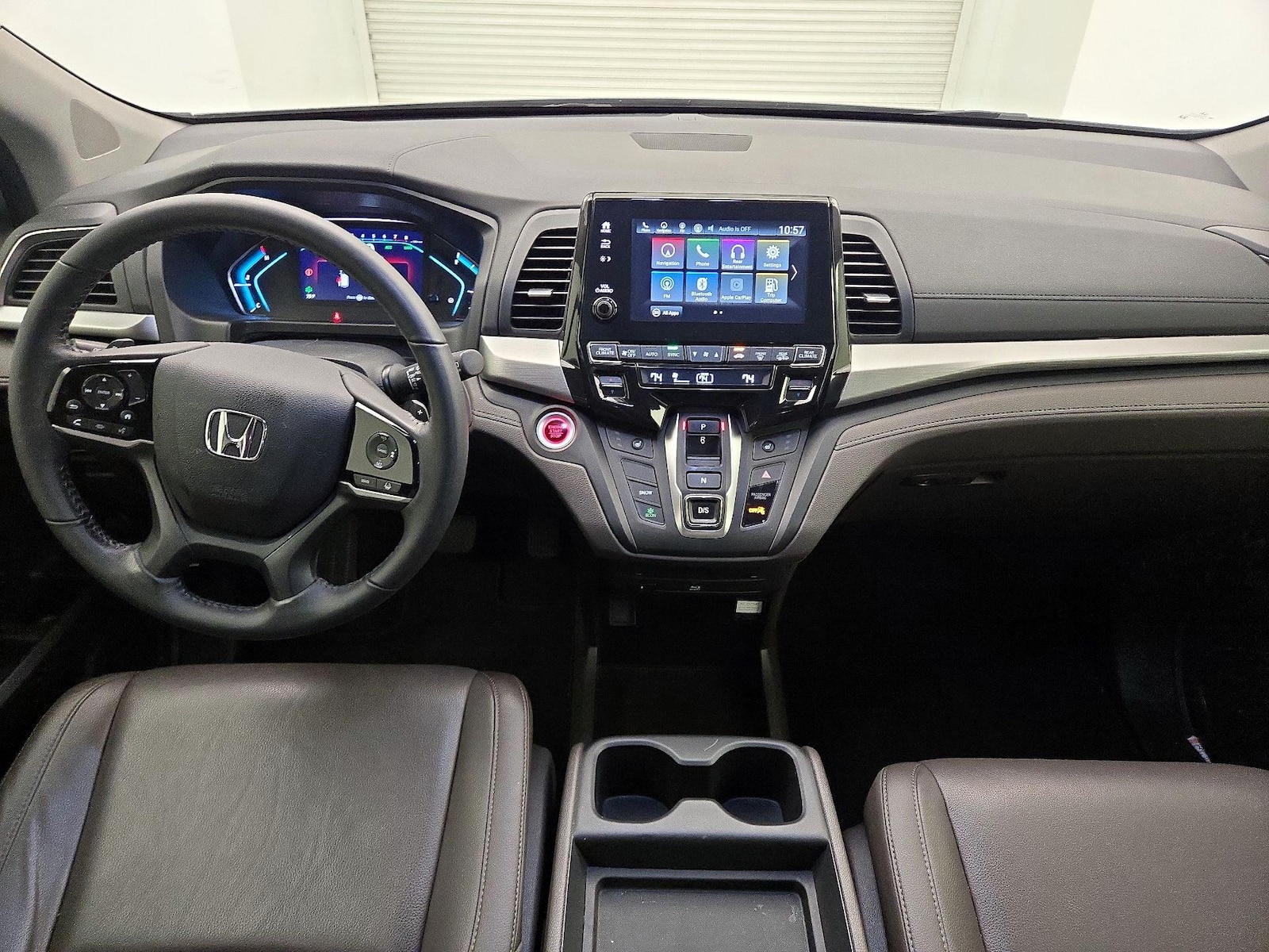 Apple CarPlay® & Android Auto™