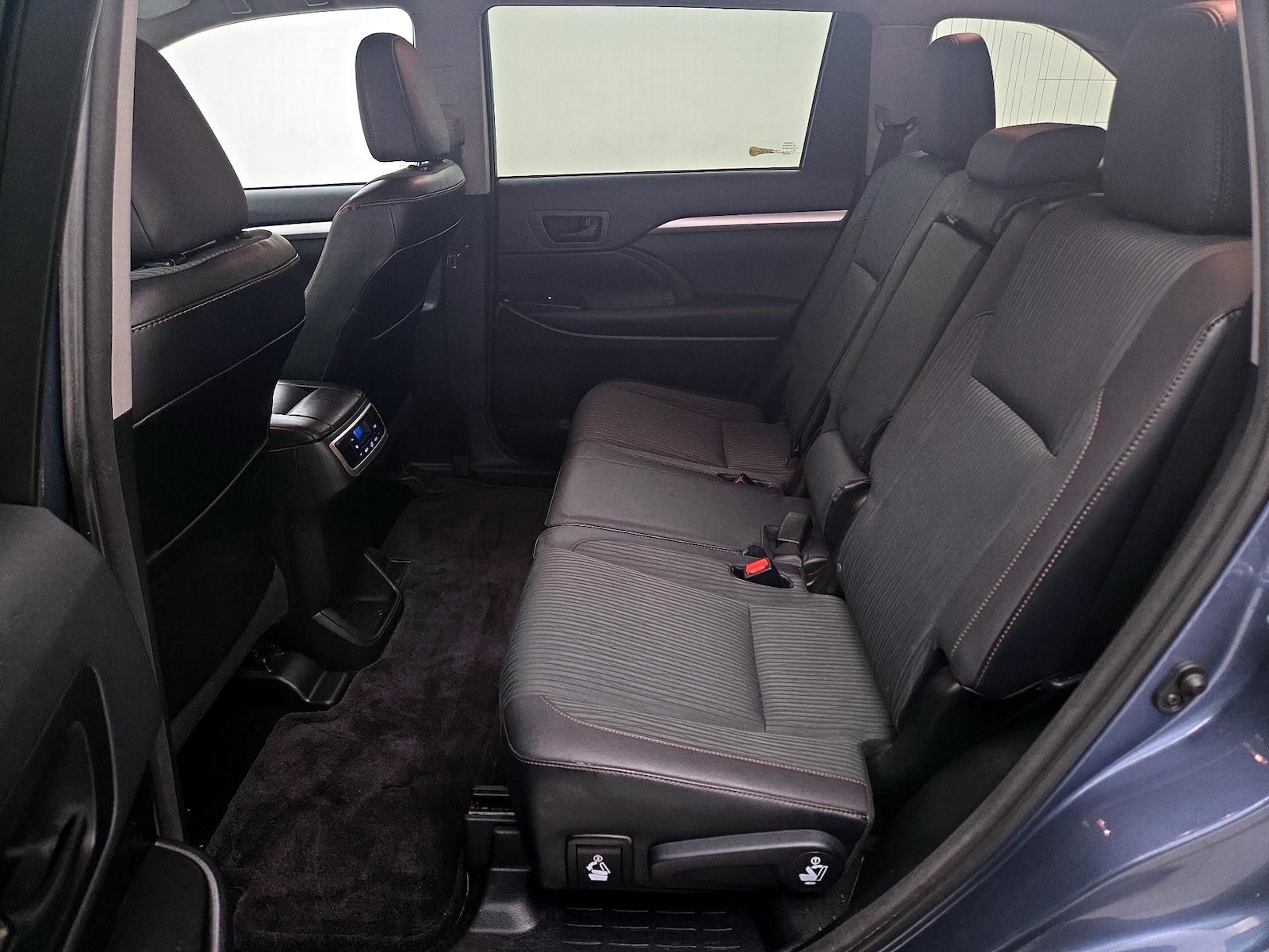 Rear Air Conditioning