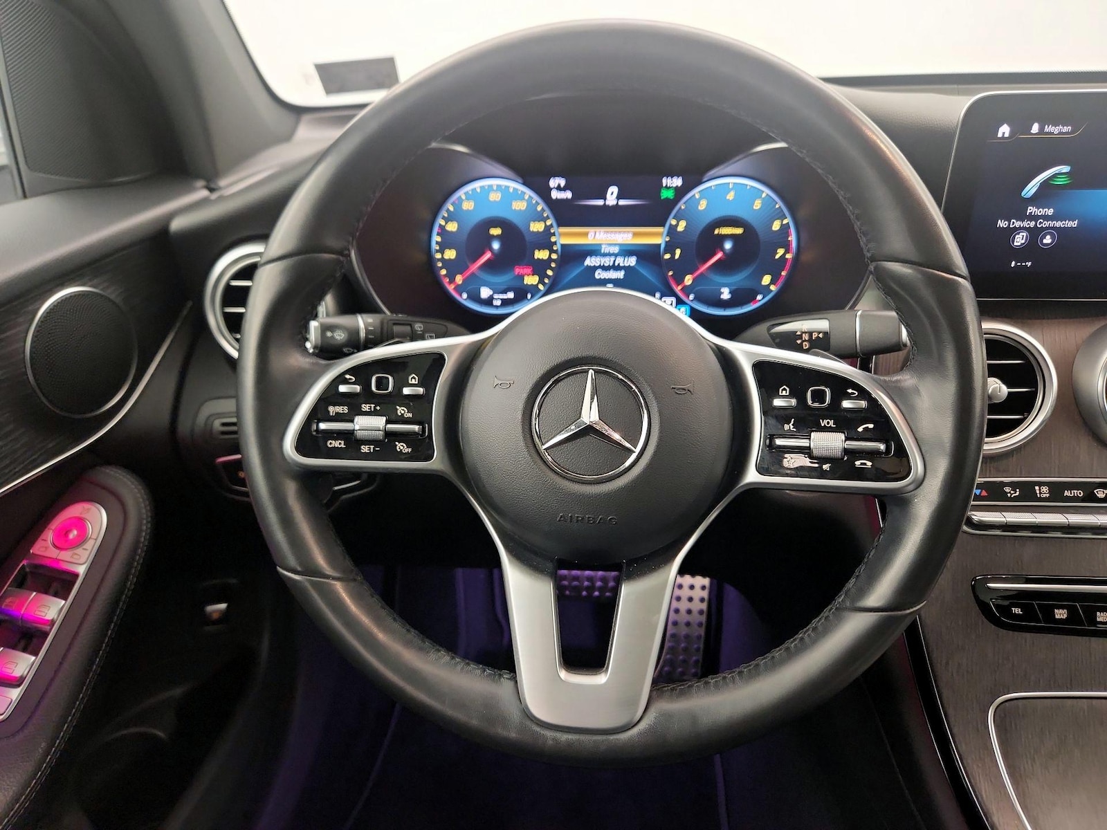 2022 Mercedes-Benz GLC GLC300 - Photo 11