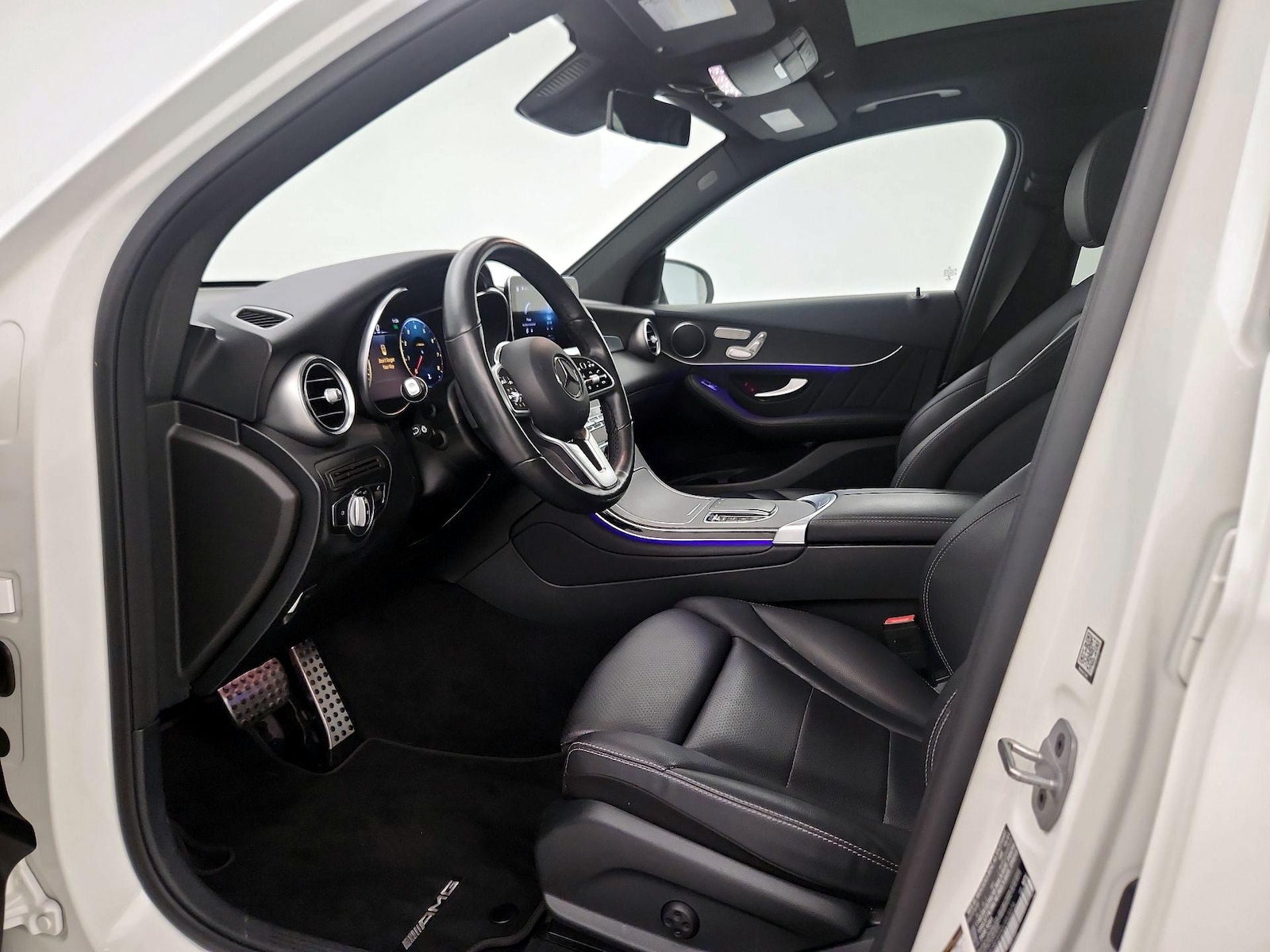 2022 Mercedes-Benz GLC GLC300 - Photo 12