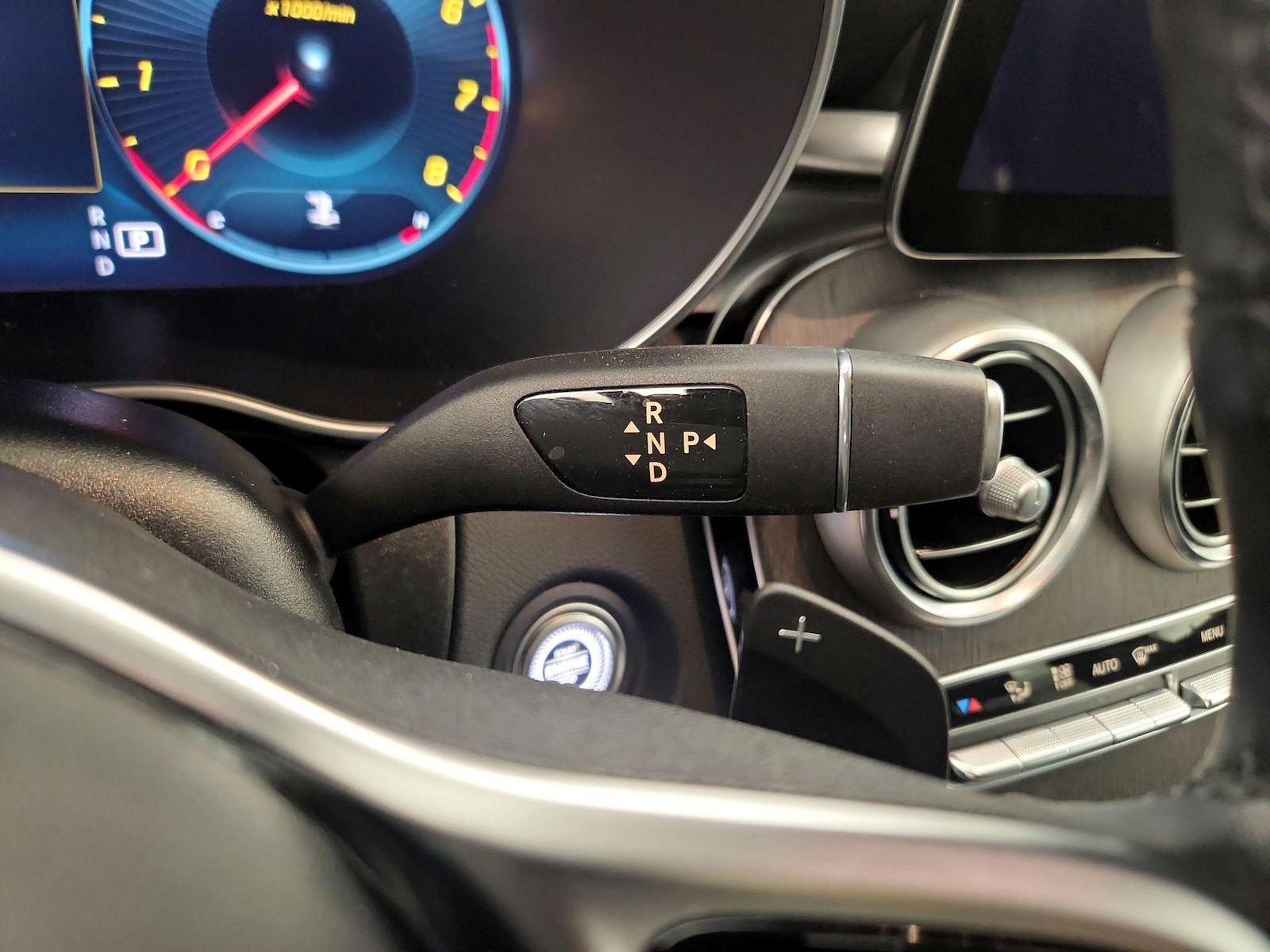 2022 Mercedes-Benz GLC GLC300 - Photo 18