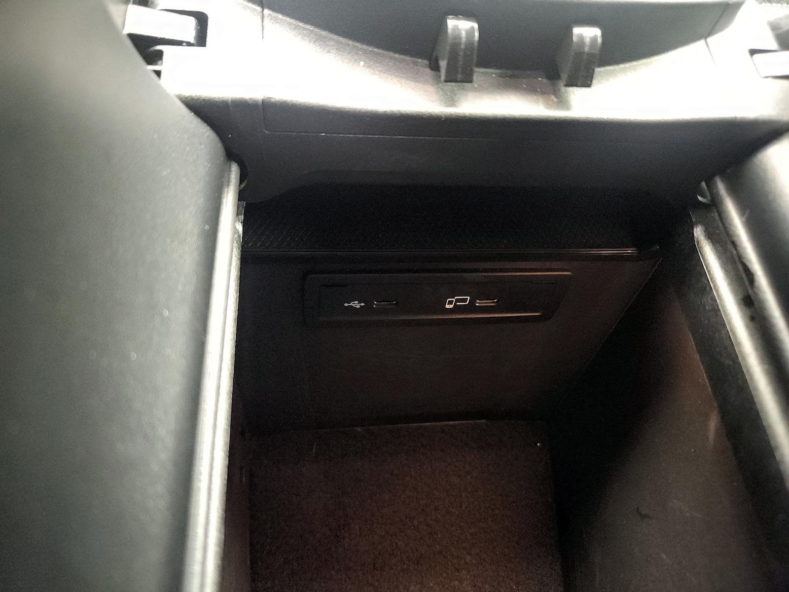 2022 Mercedes-Benz GLC GLC300 - Photo 19
