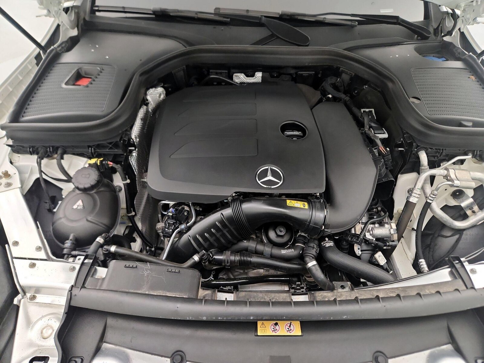 2022 Mercedes-Benz GLC GLC300 - Photo 23
