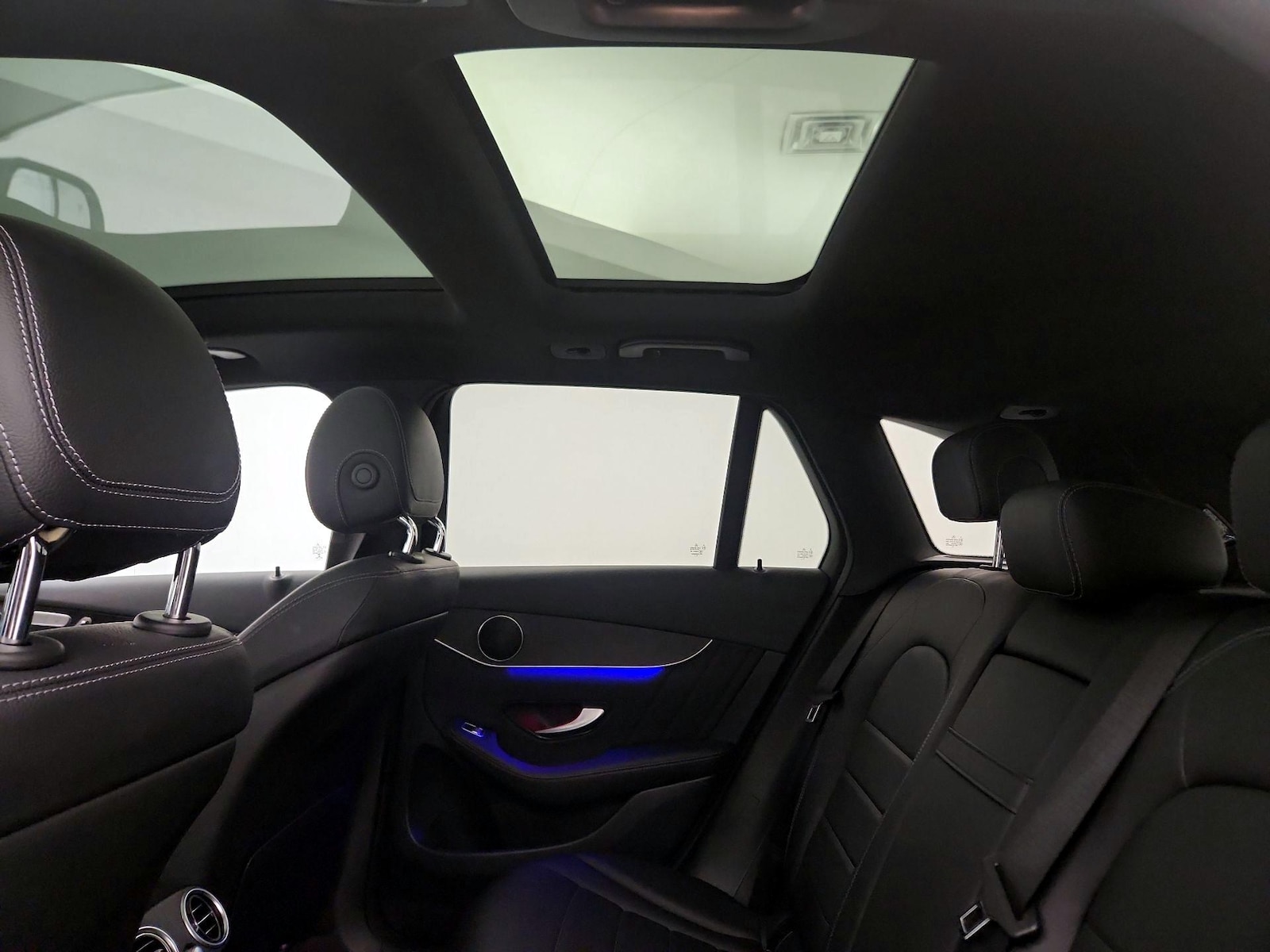 2022 Mercedes-Benz GLC GLC300 - Photo 24