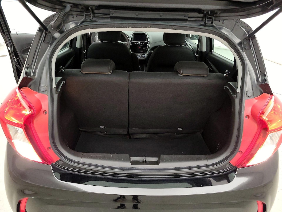 Trunk/Cargo (Seats Up)