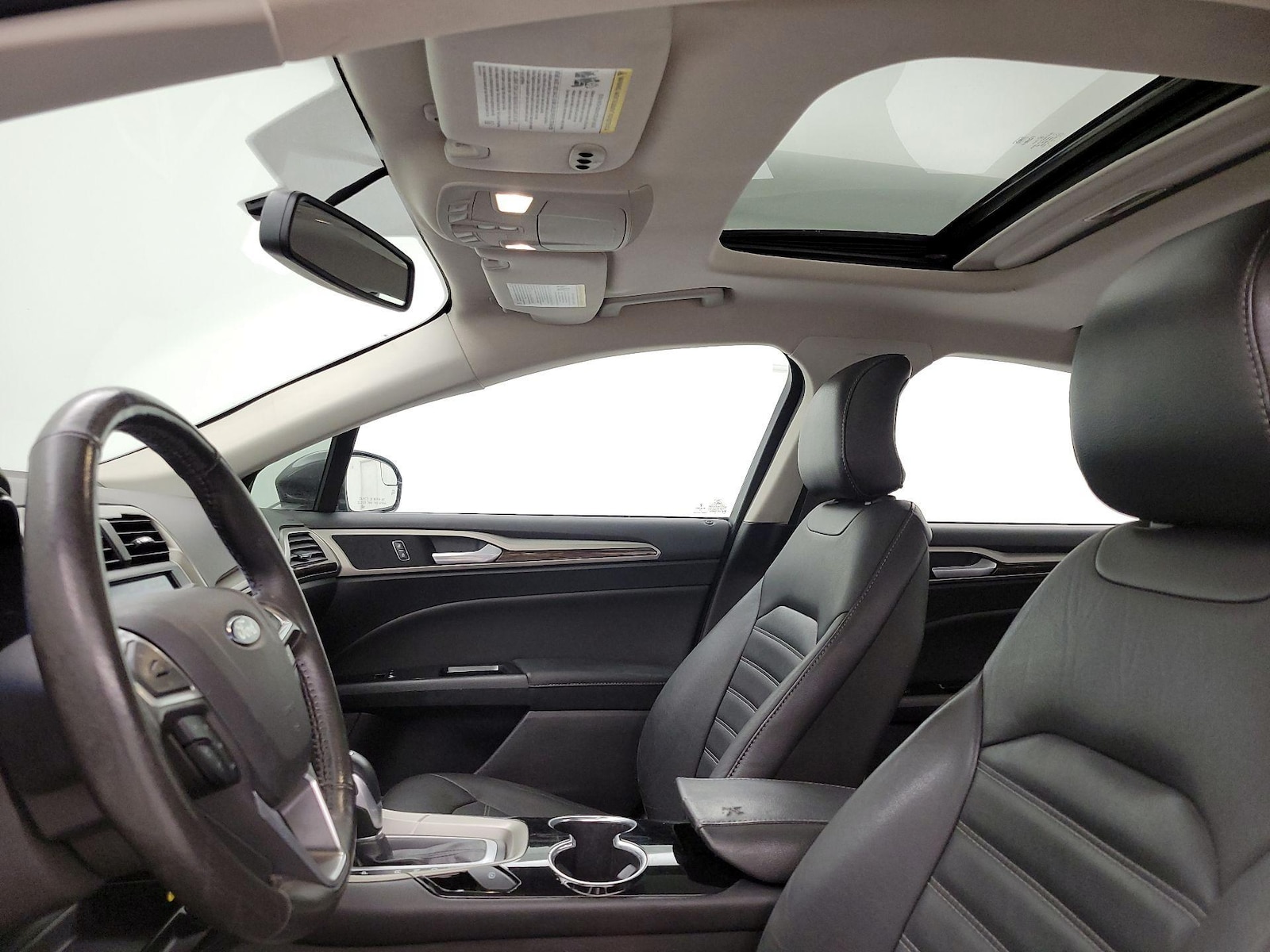 Sunroof(s) & Overhead Airbags