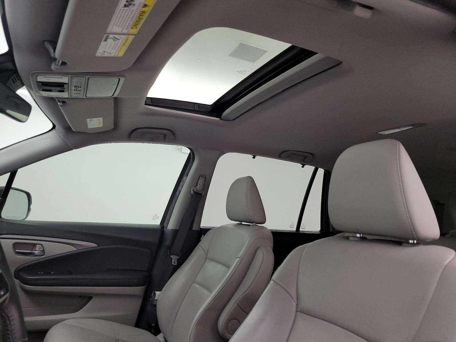 Sunroof(s) & Overhead Airbags